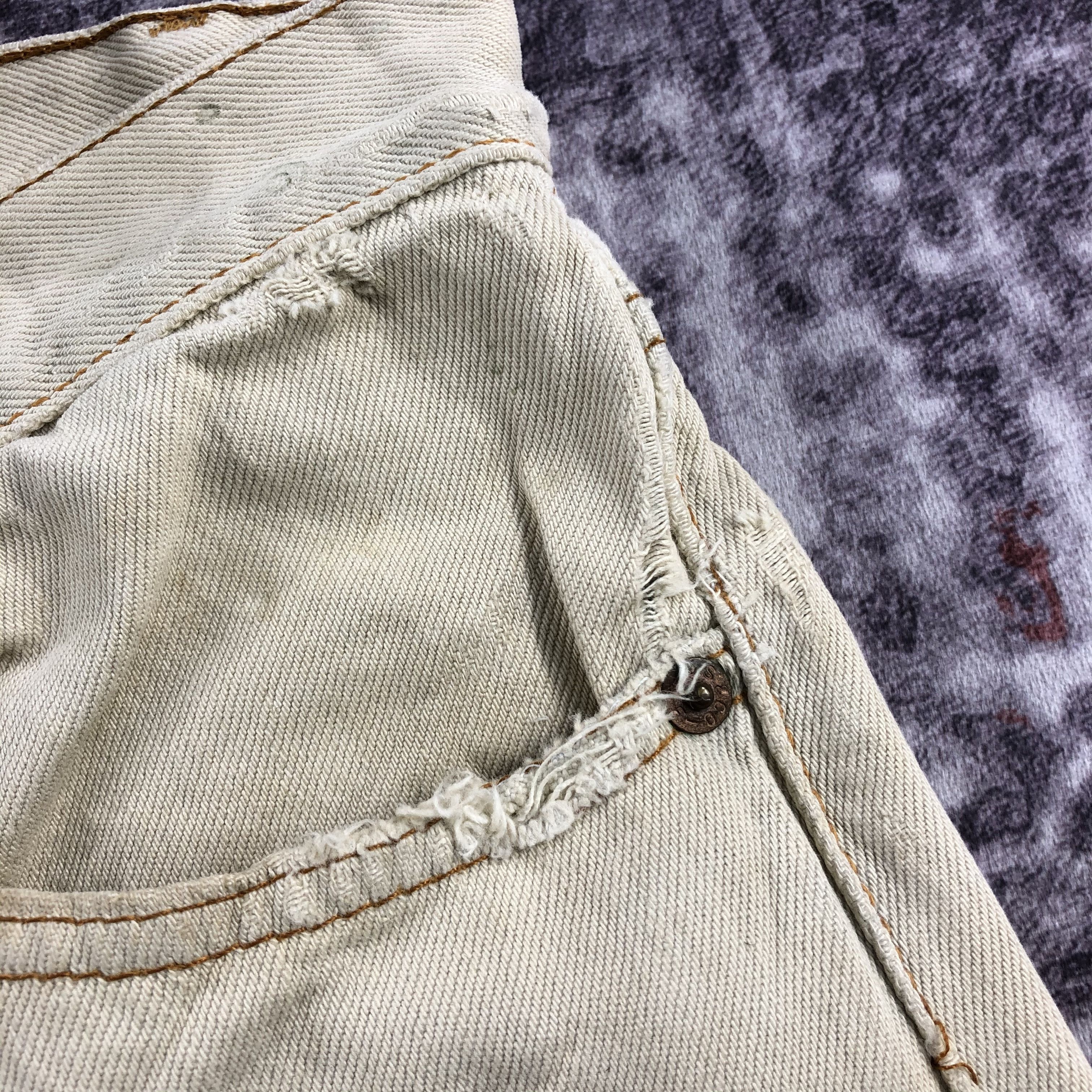 Levi's × Vintage 90s Vintage White Cream Levis 501 Jeans-JM2428 Size US 33 - 11 Thumbnail