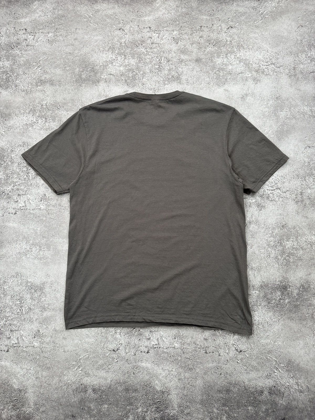 Band Tees Oasis Definitely Maybe T-Shirt Men’s Cotton Size L 2024 Size US L / EU 52-54 / 3 - 9 Thumbnail