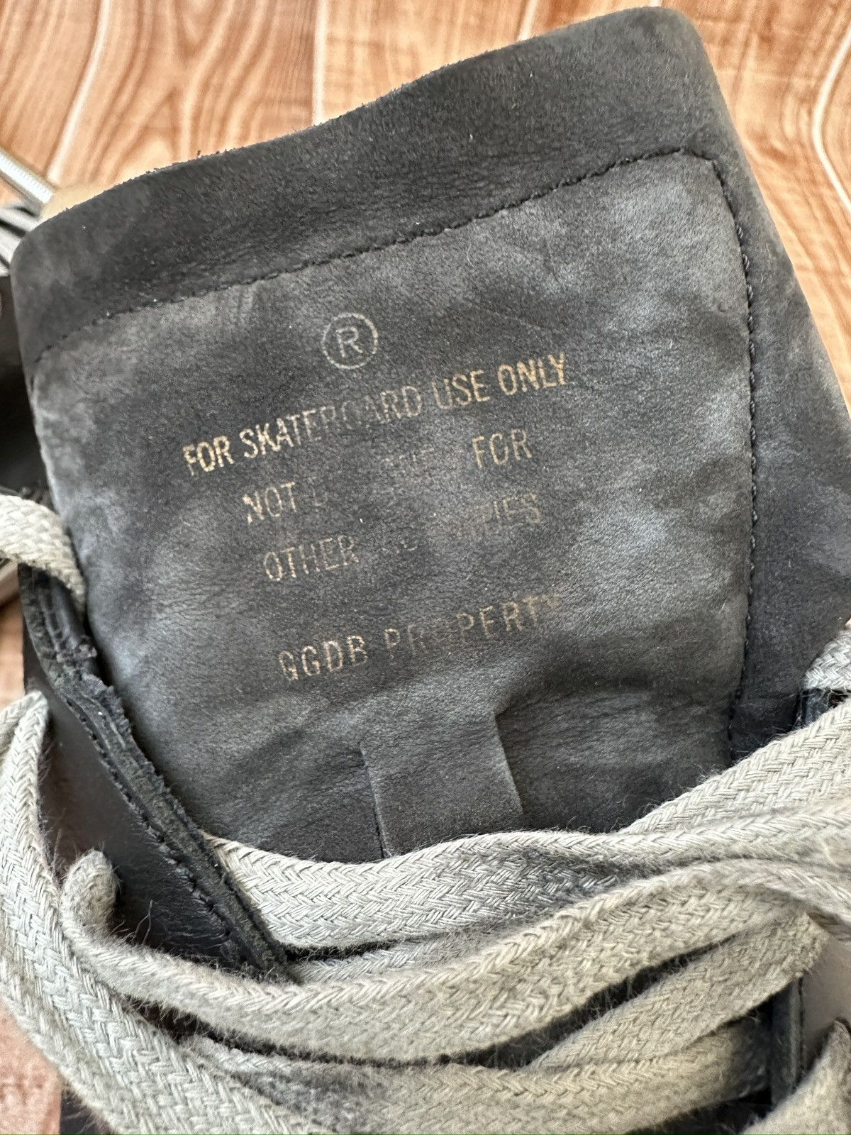 Golden Goose Golden Goose Superstar Black Leather Suede Lowtop Sneaks Size US 9 / EU 42 - 17 Thumbnail