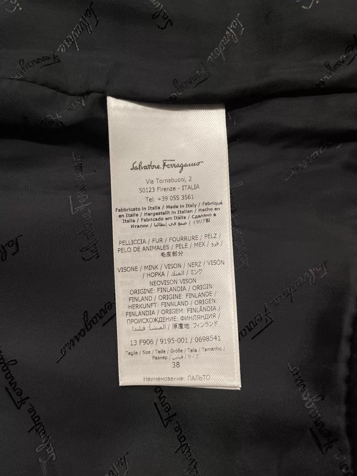 Salvatore Ferragamo Ferragamo leather trim sleeveless jacket Size XS / US 0-2 / IT 36-38 - 4 Thumbnail