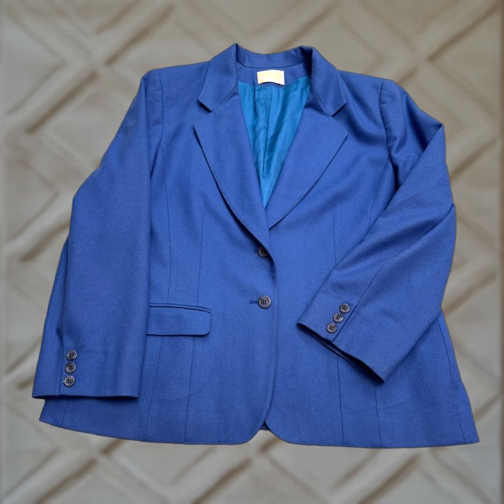 Pendleton VINTAGE Pendleton Blue Blazer Jacket Womens 18 Wool Virgin Wool Button-Front Classic Blazer Womens Size XXL / US 16-18 / IT 52-54 - 1 Thumbnail