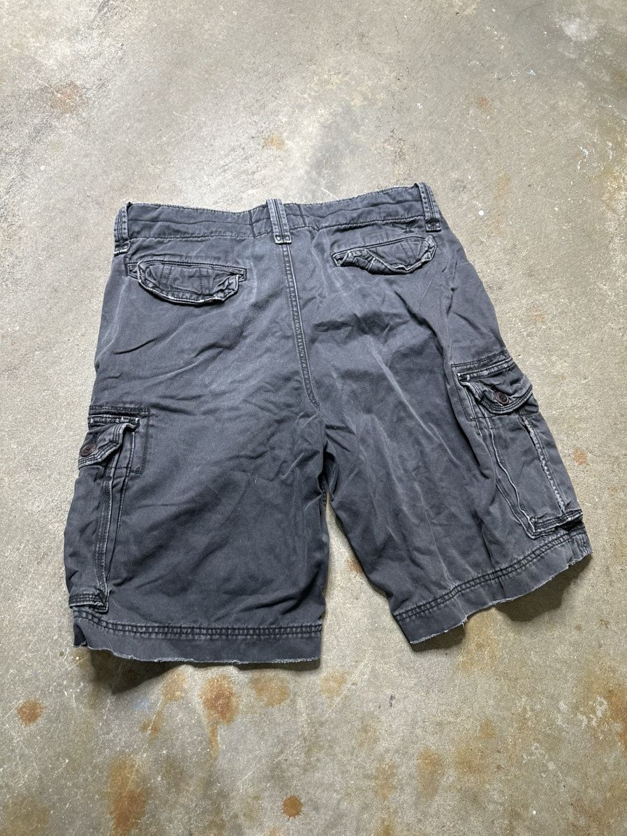 American Eagle Outfitters American Eagle cargo shorts Size US 33 - 2 Thumbnail