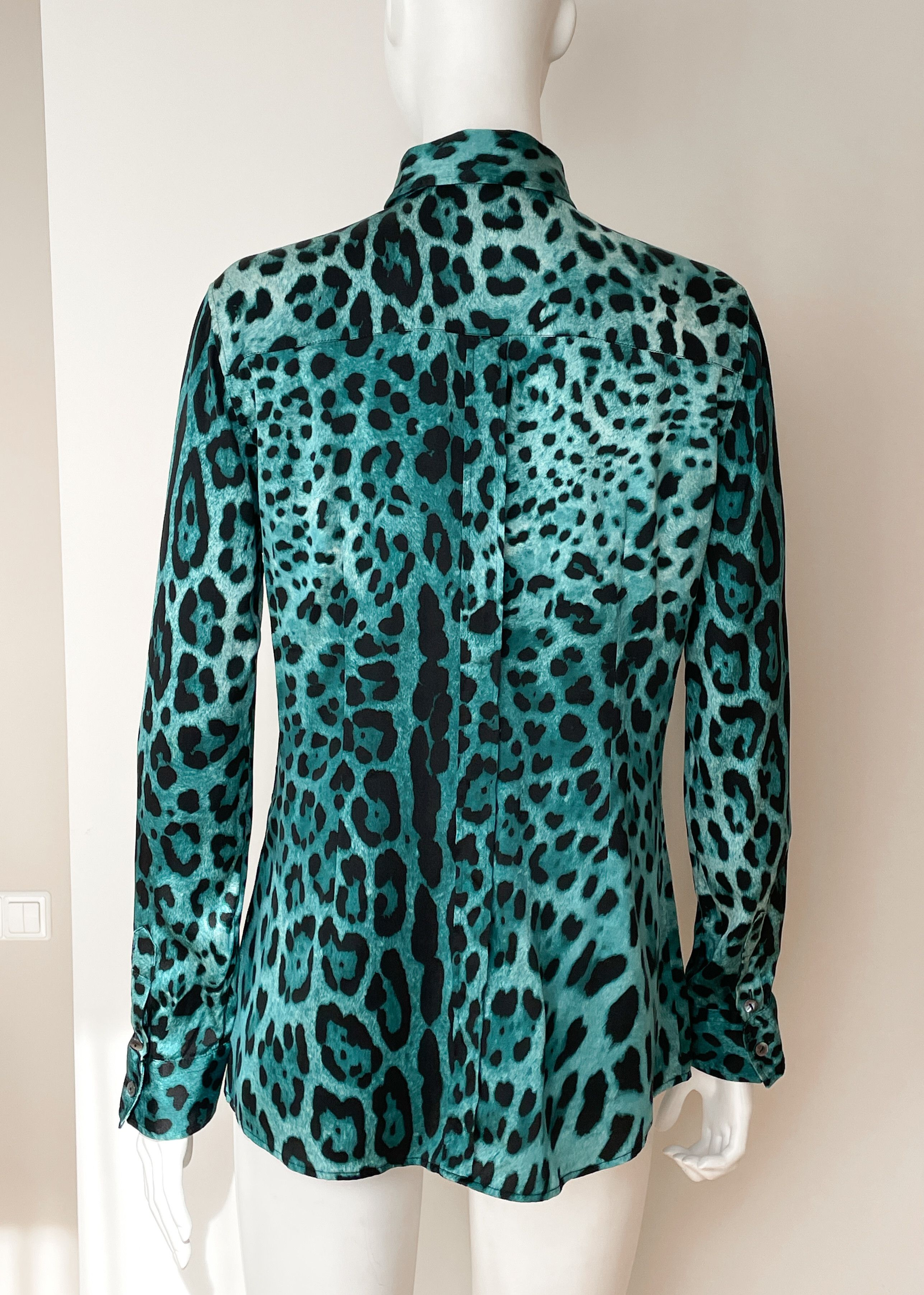 Dolce & Gabbana blue leopard silk shirt Size S / US 4 / IT 40 - 4 Thumbnail