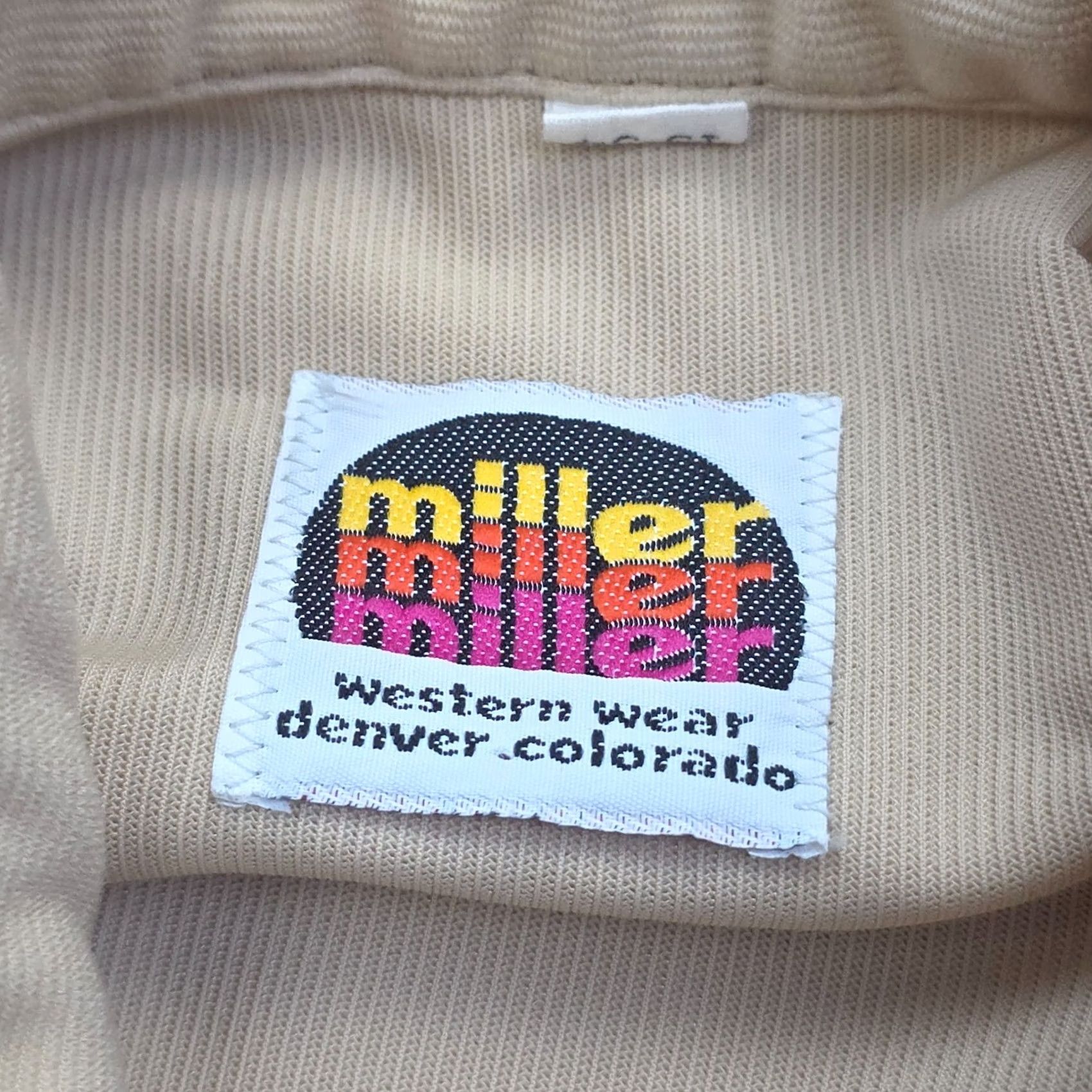 Vintage VINTAGE Miller Shirt Mens Small 15-34 Beige Micro-Corduroy Pearl Snap USA Shirt Mens Small Beige Micro-Corduroy Pearl Snap Western Pockets Mens Size US S / EU 44-46 / 1 - 4 Thumbnail