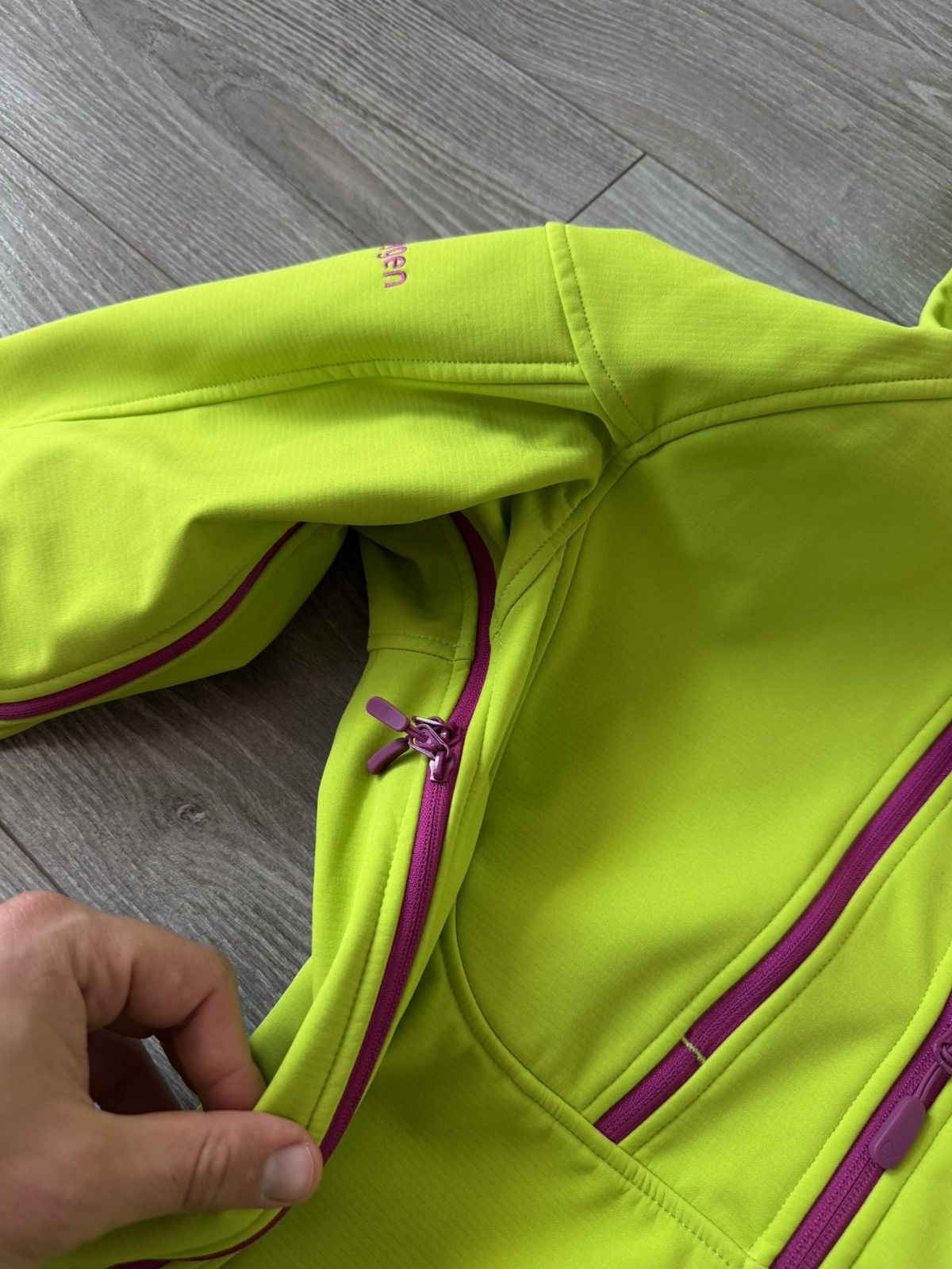 Norrona Norrona Trollveggen Flex3 Birch Tree Green Woman’s Jacket Size L / US 10 / IT 46 - 9 Thumbnail