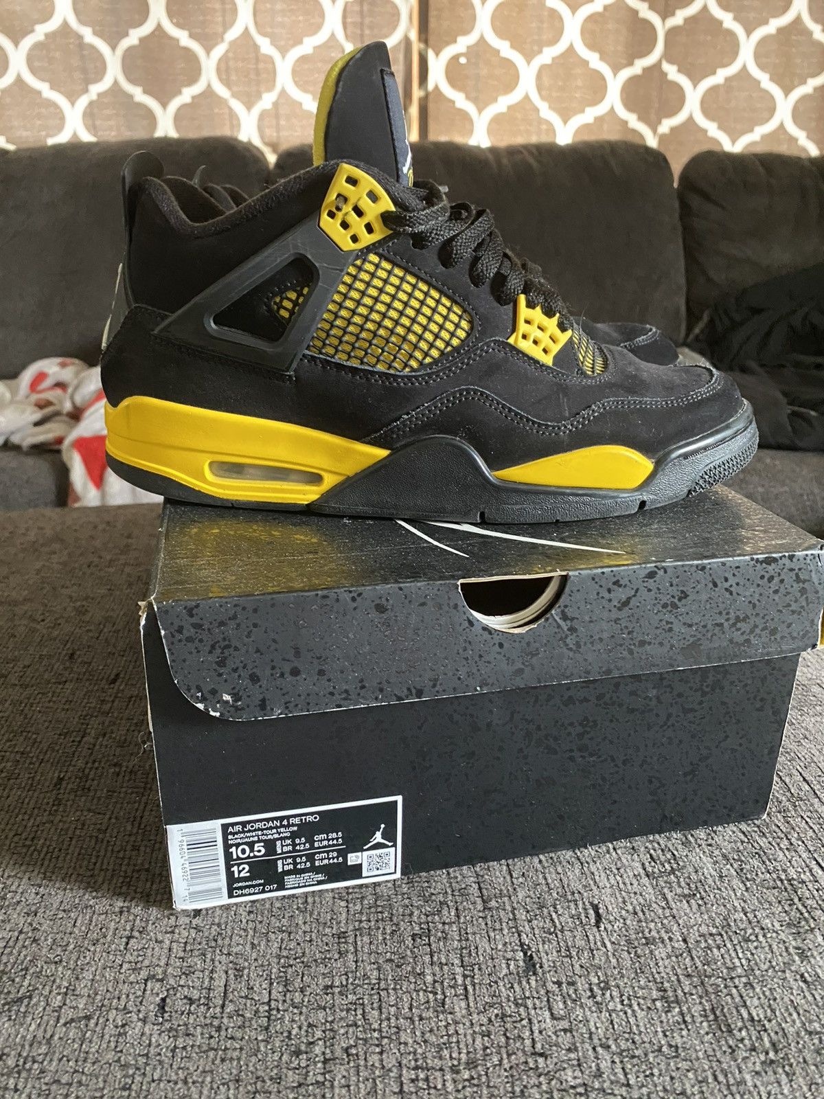 Jordan Brand Jordan 4 Thunder Size US 10.5 / EU 43-44 - 1 Thumbnail