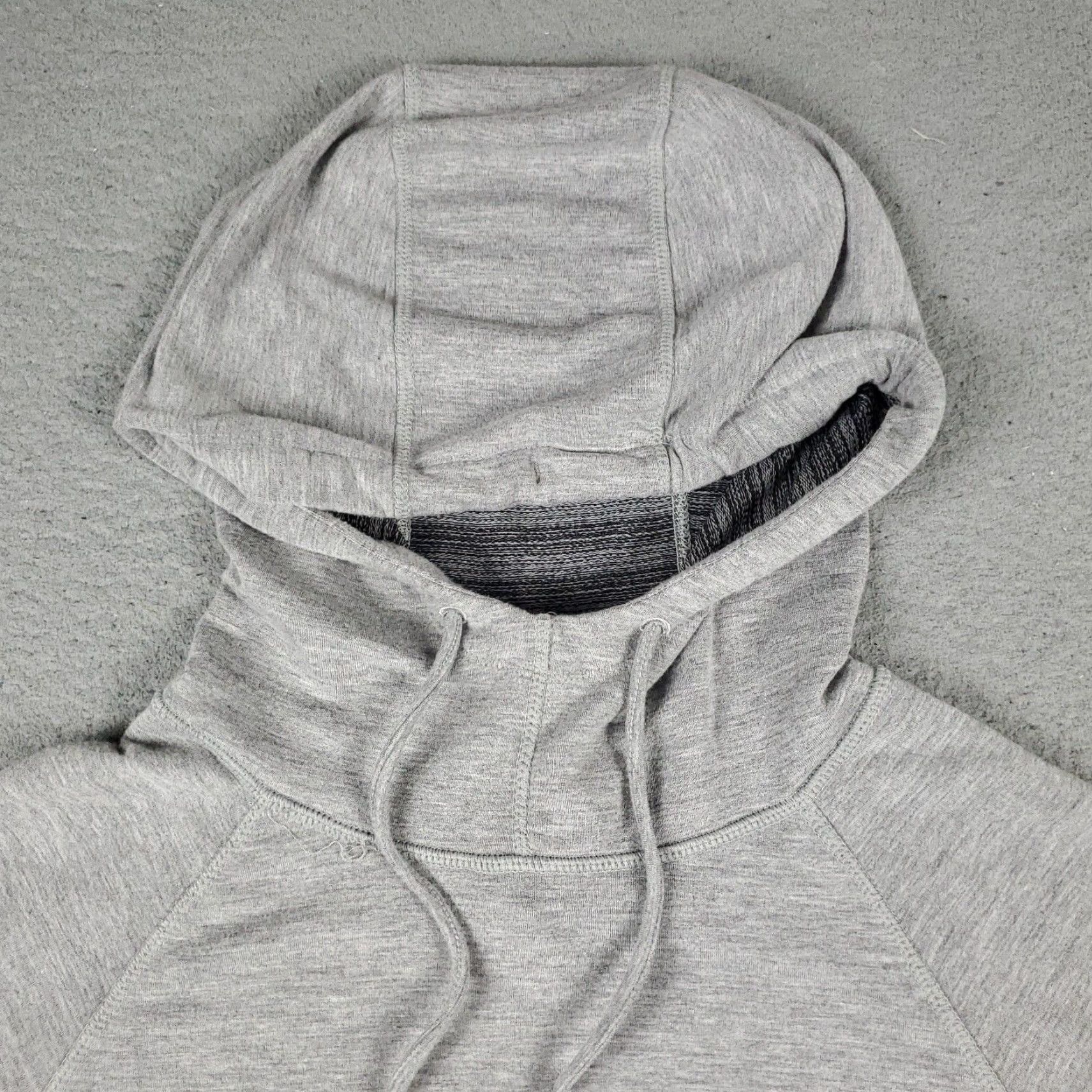 Reebok Reebok Hoodie Womens Medium Gray Pullover Long Sleeve Activewear Size M / US 6-8 / IT 42-44 - 2 Thumbnail