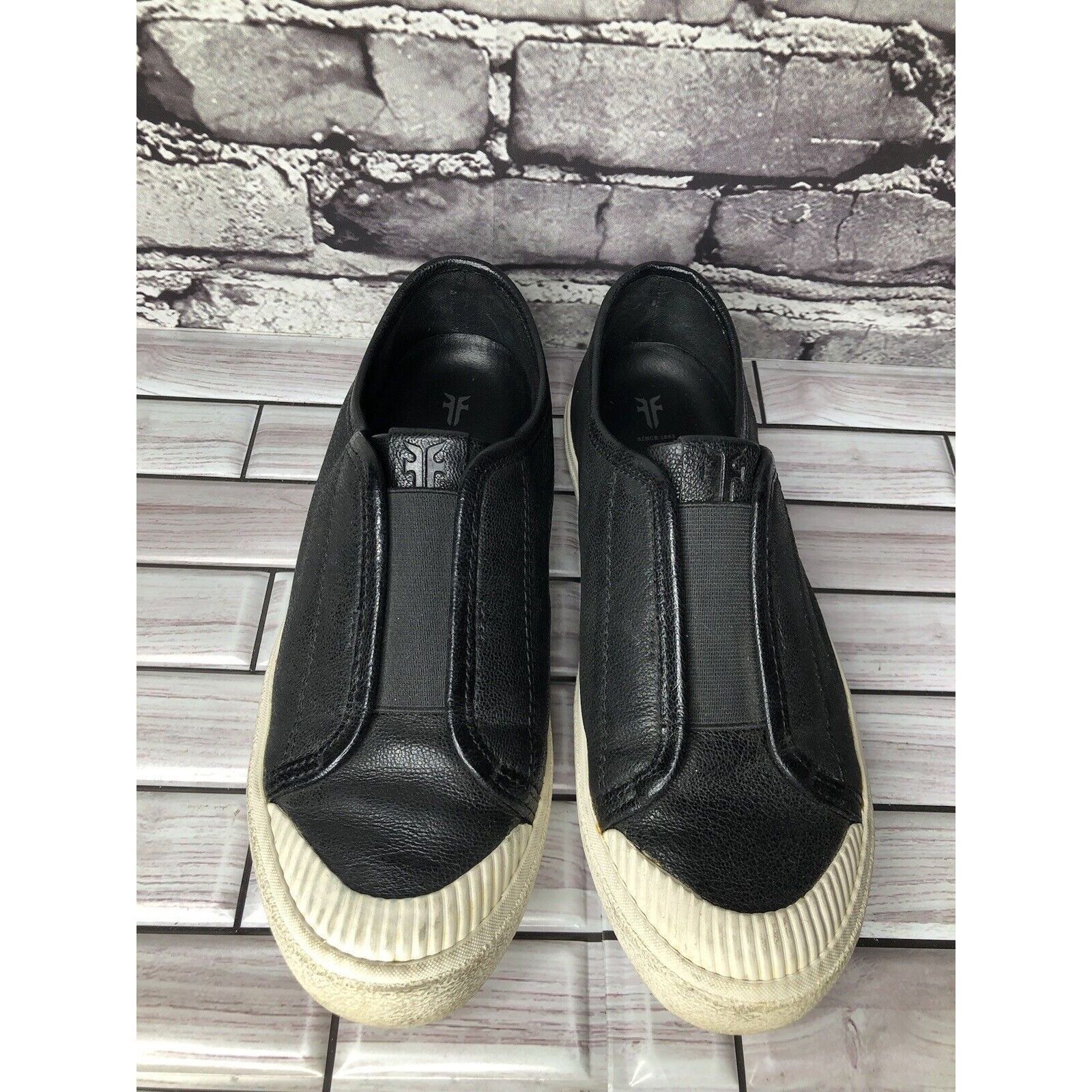 Frye Frye Black Leather Slip On Comfort Casual Sneakers Shoes Wom Size US 7 / IT 37 - 2 Thumbnail