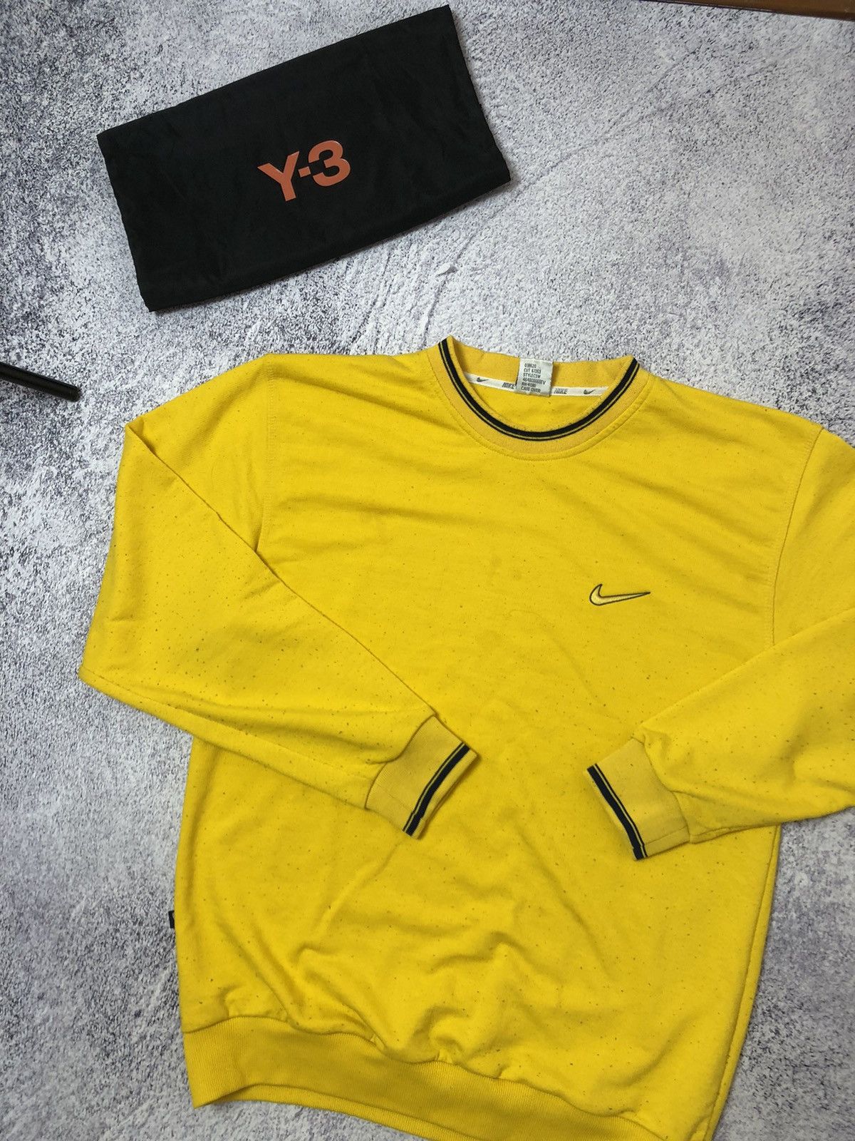 Vintage Vintage men’s sweater Nike size L big logo sport y2k Size US L / EU 52-54 / 3 - 3 Thumbnail