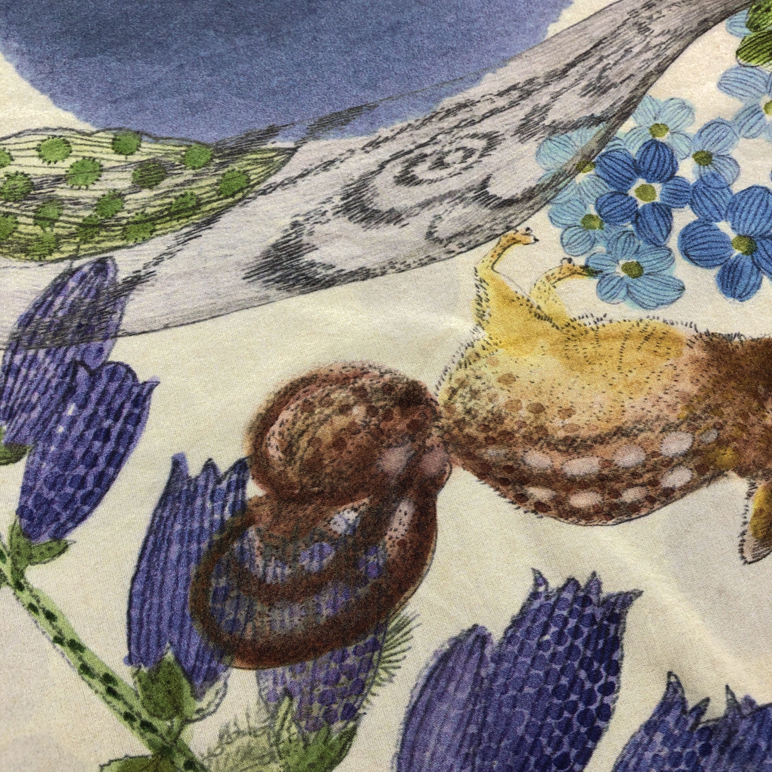 Japanese Brand × Vintage Vintage Sasaki Hitomi SILK Scarf Twill Stole Wraps Scarves Size ONE SIZE - 8 Thumbnail