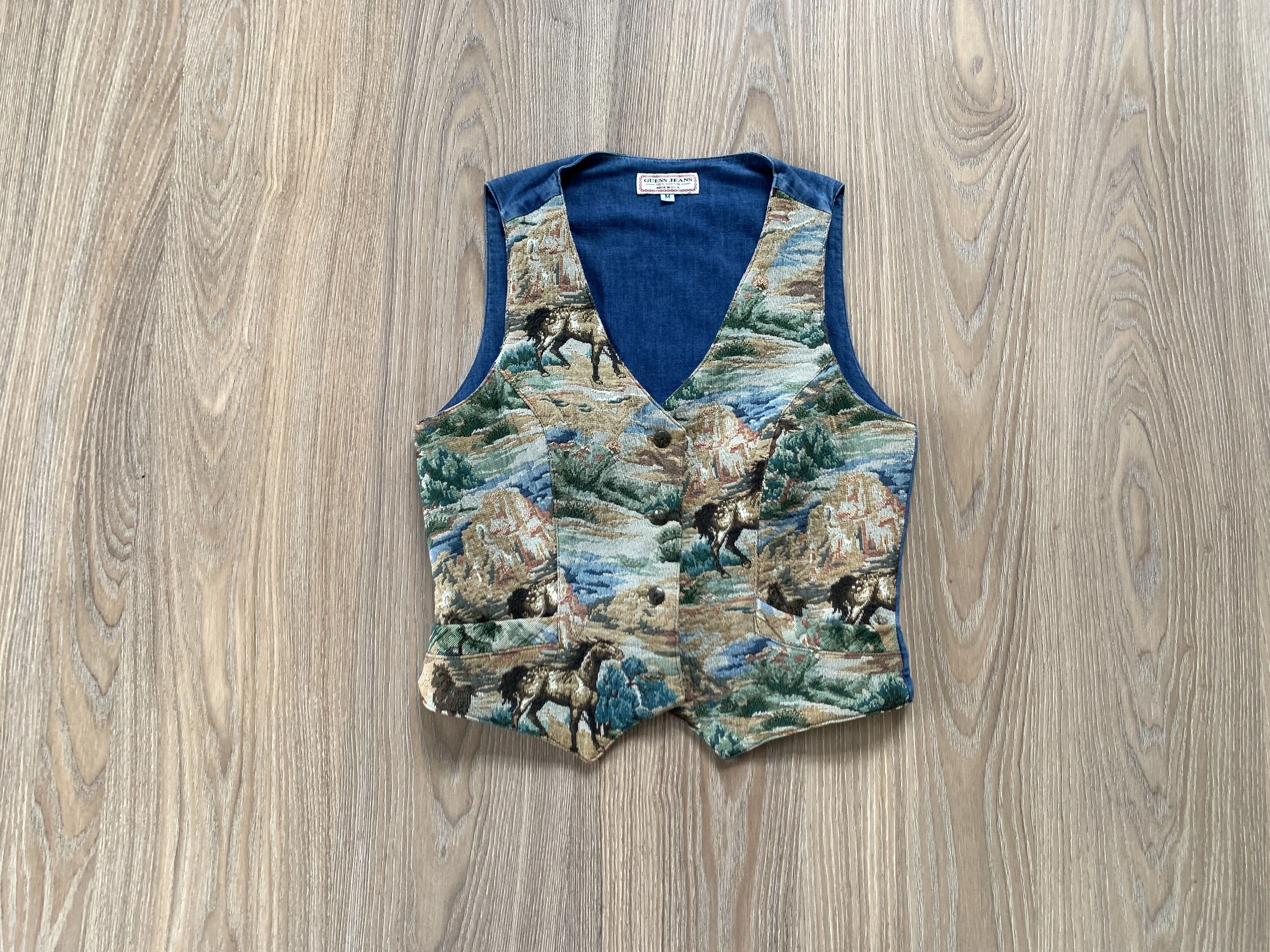 Guess Guess Jeans Horse Tapestry Western Vest Size M / US 6-8 / IT 42-44 - 1 Thumbnail