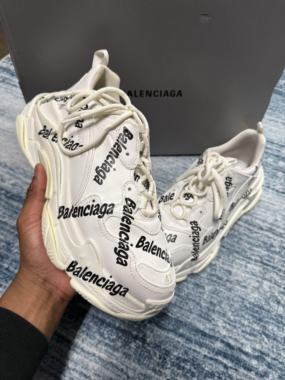 Balenciaga Balenciaga Triple S Logotype Sneakers White / Black Size US 8 / EU 41 - 1 Thumbnail