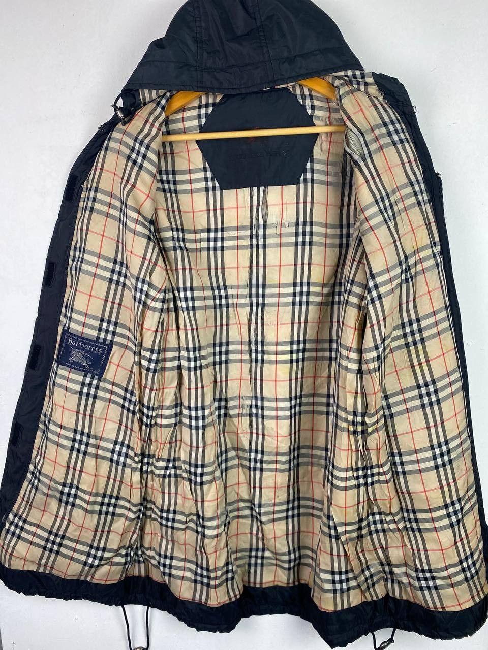Burberry burberry nylon trench coat nice design Size US L / EU 52-54 / 3 - 6 Thumbnail