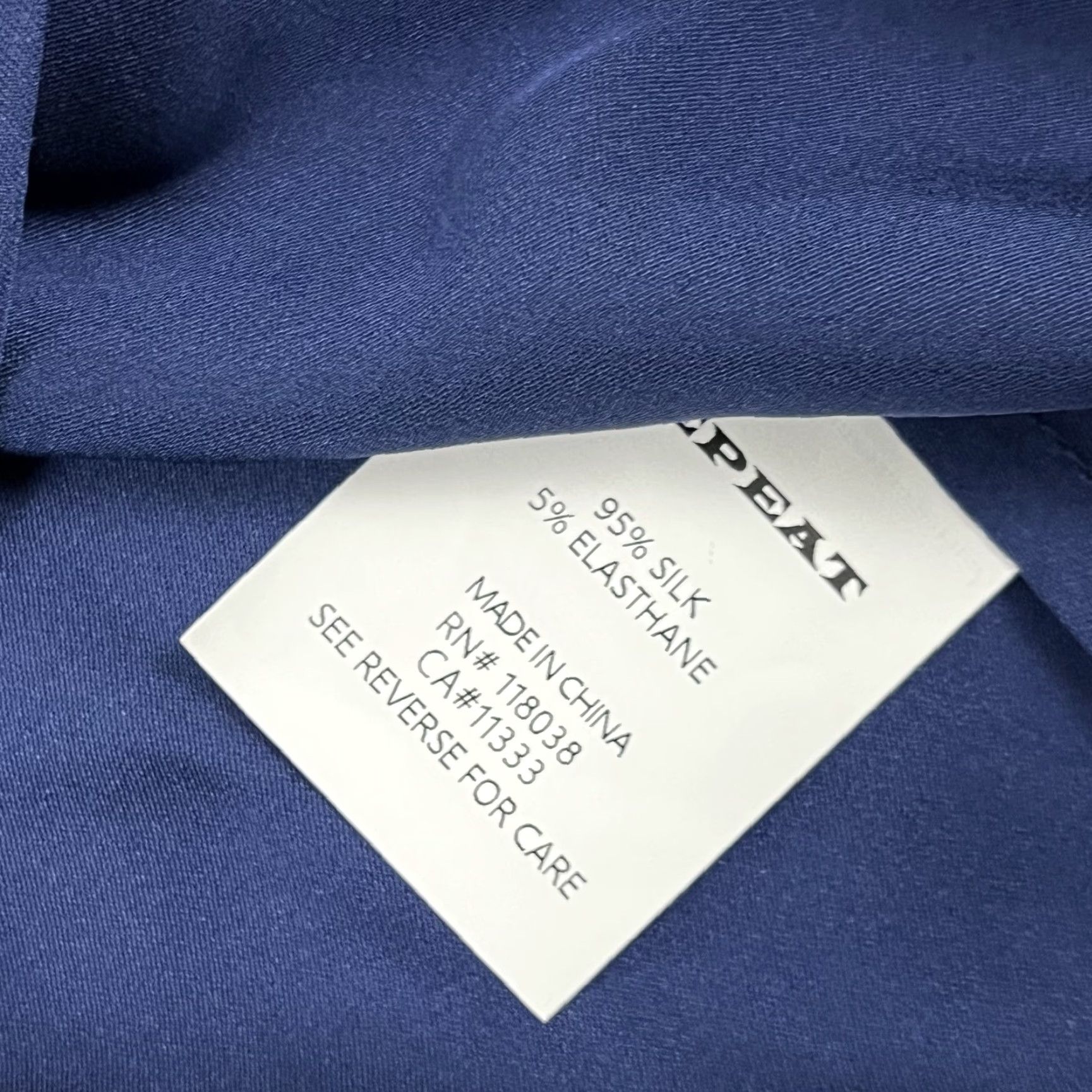 Vintage Repeat Blouse Top Womens XS Blue Silk Slit V-Neck Office Business Casual Shirt Size XS / US 0-2 / IT 36-38 - 3 Thumbnail