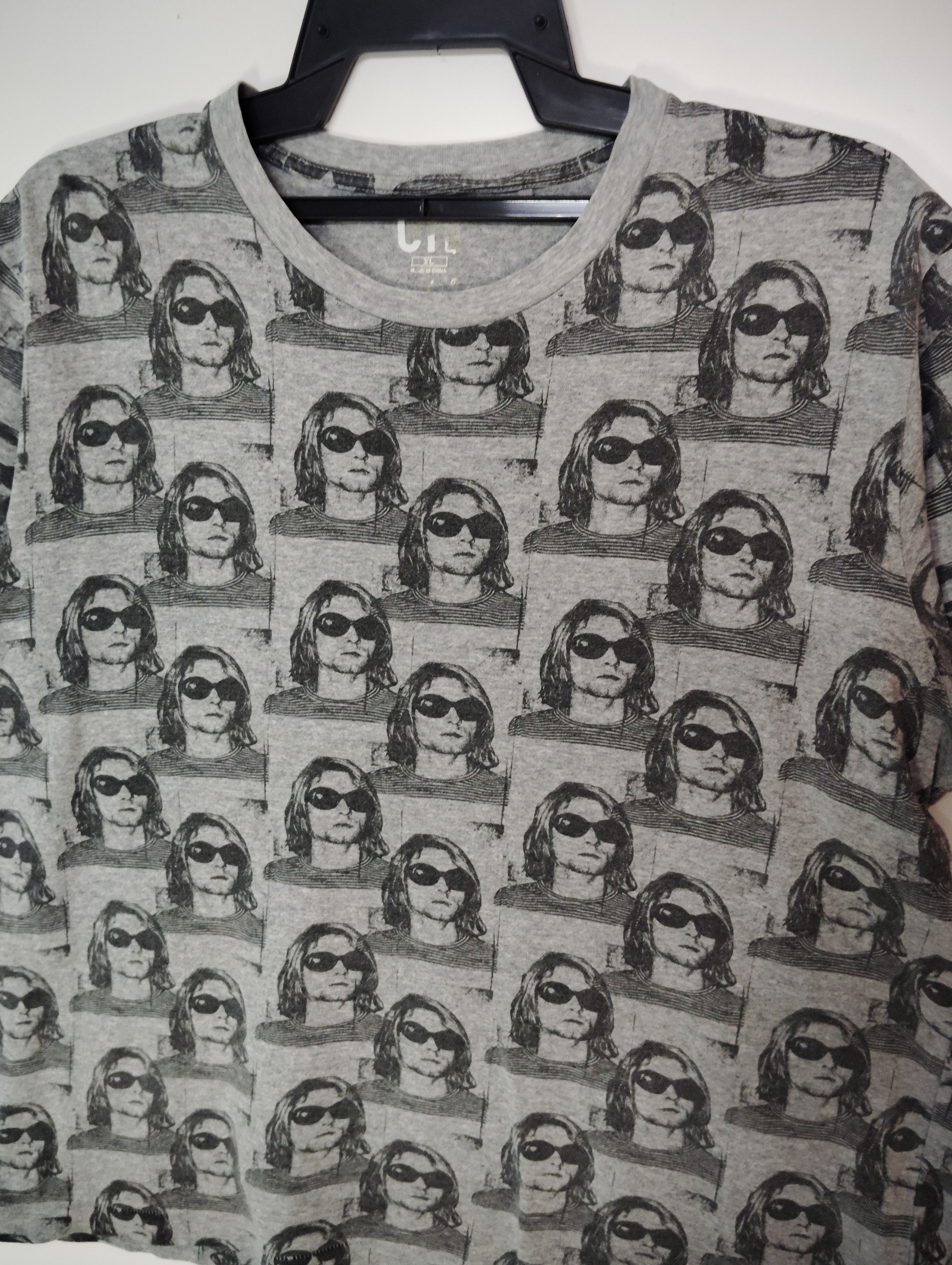 Uniqlo Full Print Kurt Cobain MugShot Size US L / EU 52-54 / 3 - 3 Thumbnail