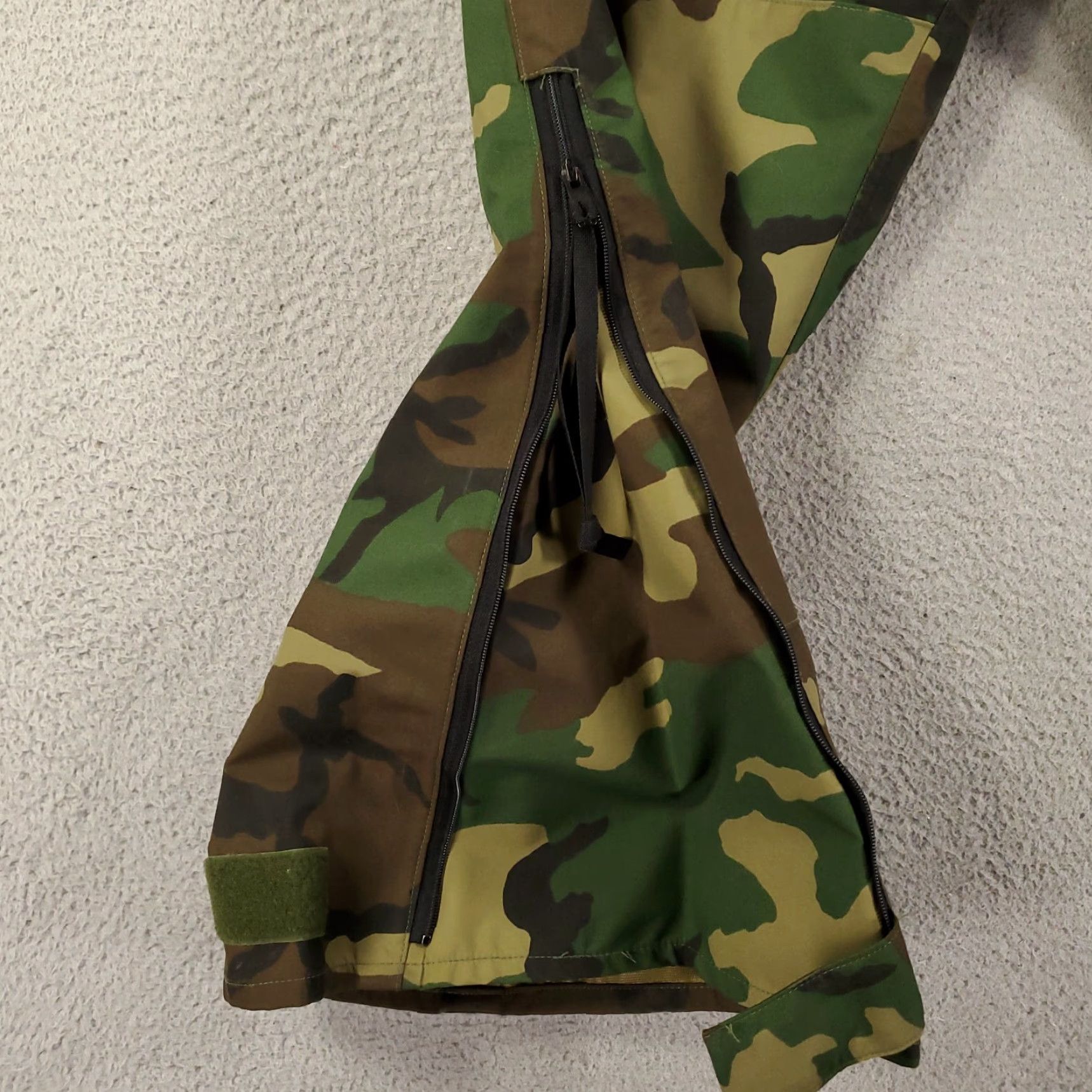 Vintage VINTAGE US Military Cold Weather Pants Small Woodland Zip Leg Camo Trousers USGI Army Size US 29 - 6 Thumbnail