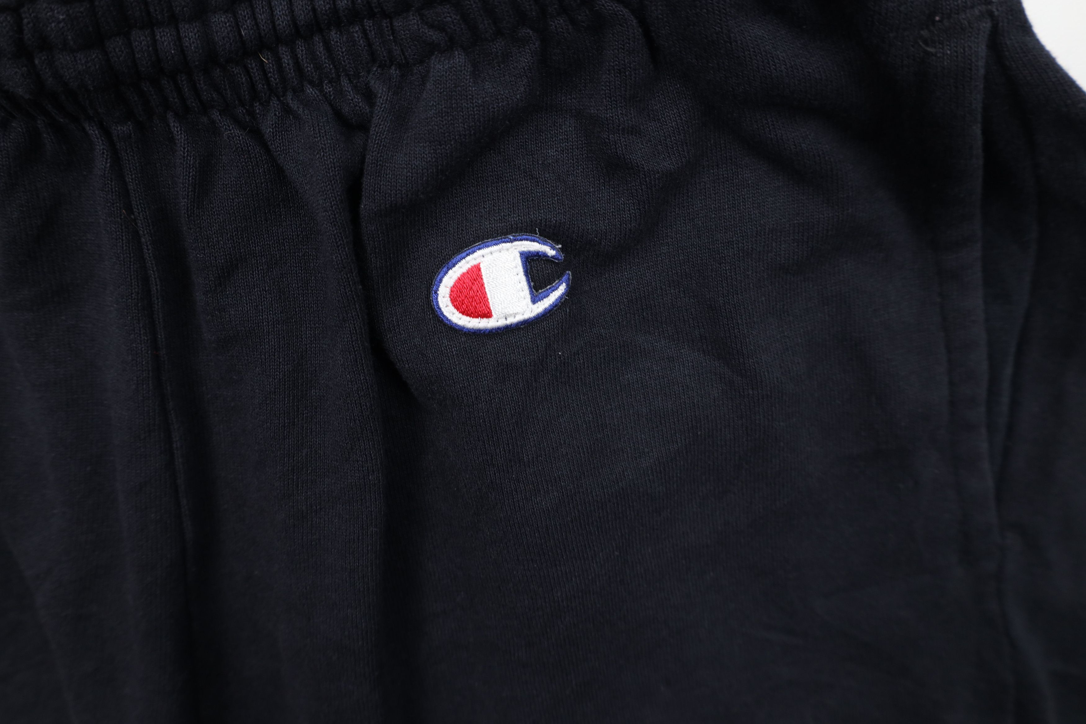 Champion Vintage 90s Champion Above Knee Heavyweight Shorts Black Size US 36 / EU 52 - 6 Thumbnail