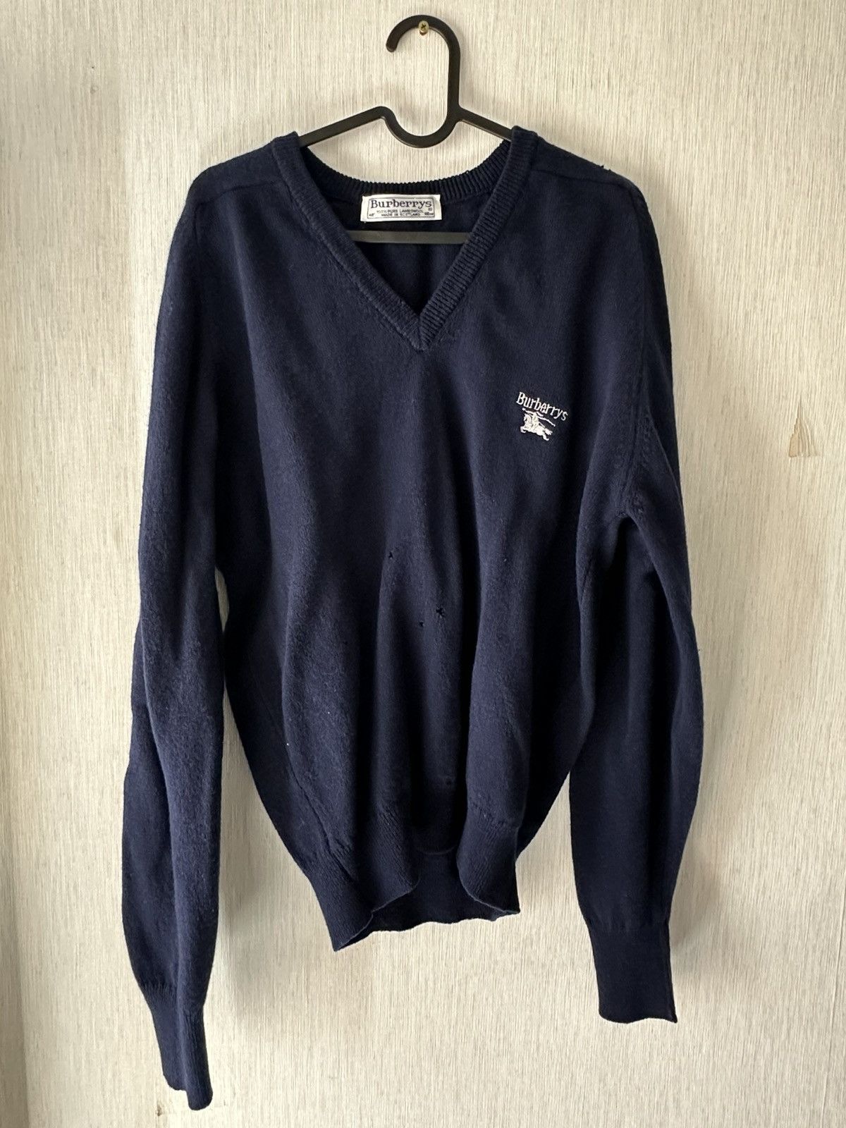 Burberry Vintage navy blue v-neck knit sweater Size US M / EU 48-50 / 2 - 1 Thumbnail