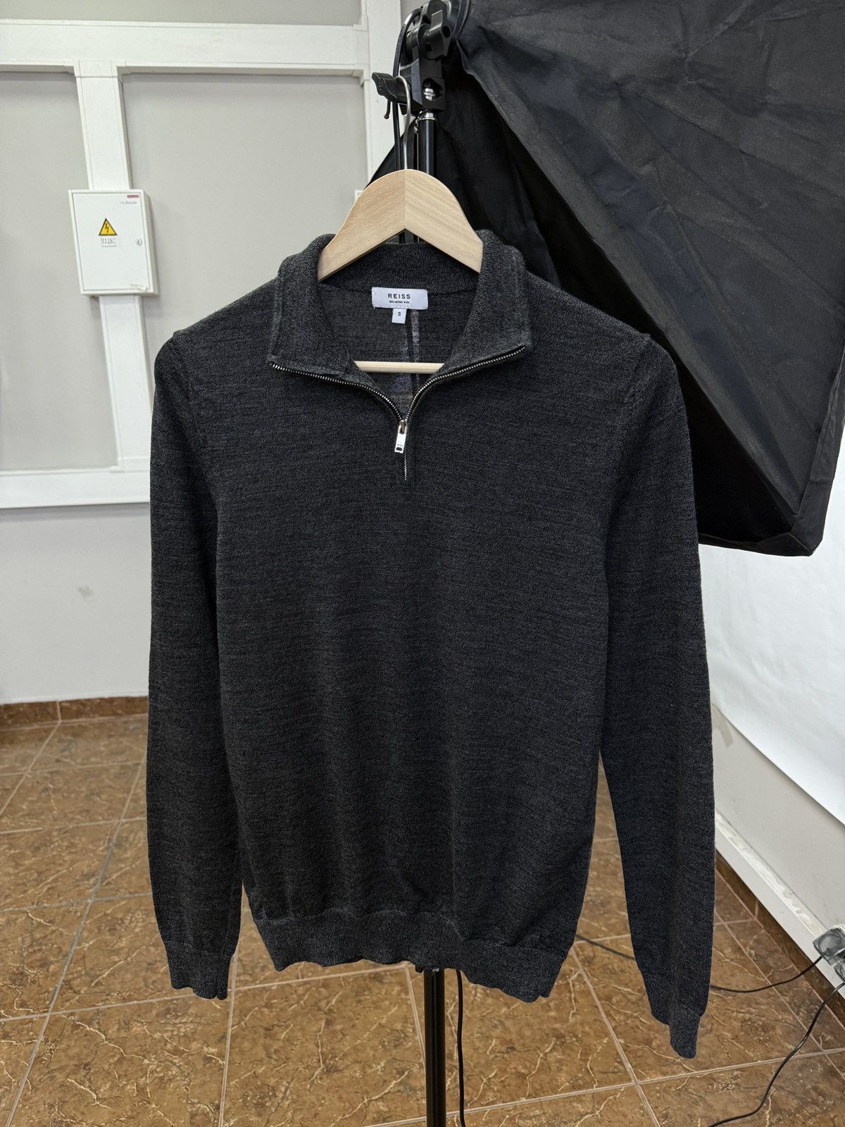 Reiss 🇬🇧 Reiss Luxury 100% Merino Wool Sweater Polo Long Sleeve Size US S / EU 44-46 / 1 - 1 Thumbnail