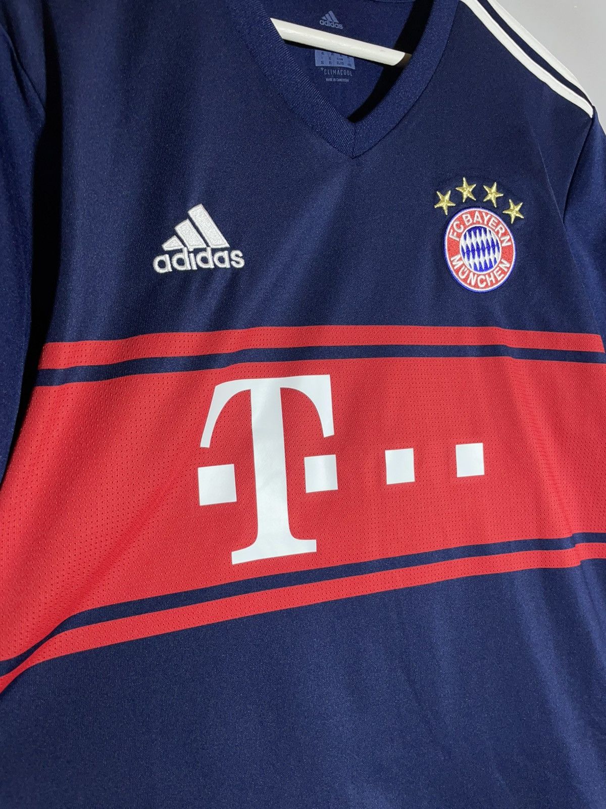 Adidas Bayern Munchen Adidas 2017/18 Away Football Shirt Size US XL / EU 56 / 4 - 6 Thumbnail