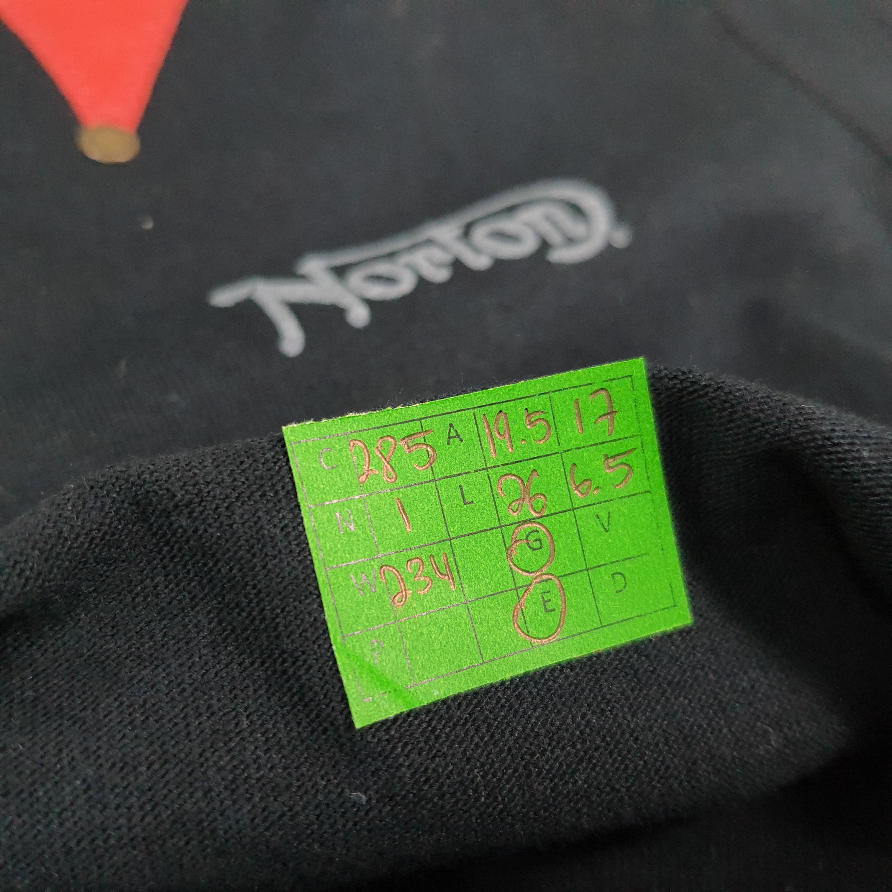 Norton Vintage Norton Motorcycles Tshirt Cafe Racer Rock C285N1 Size US M / EU 48-50 / 2 - 10 Thumbnail