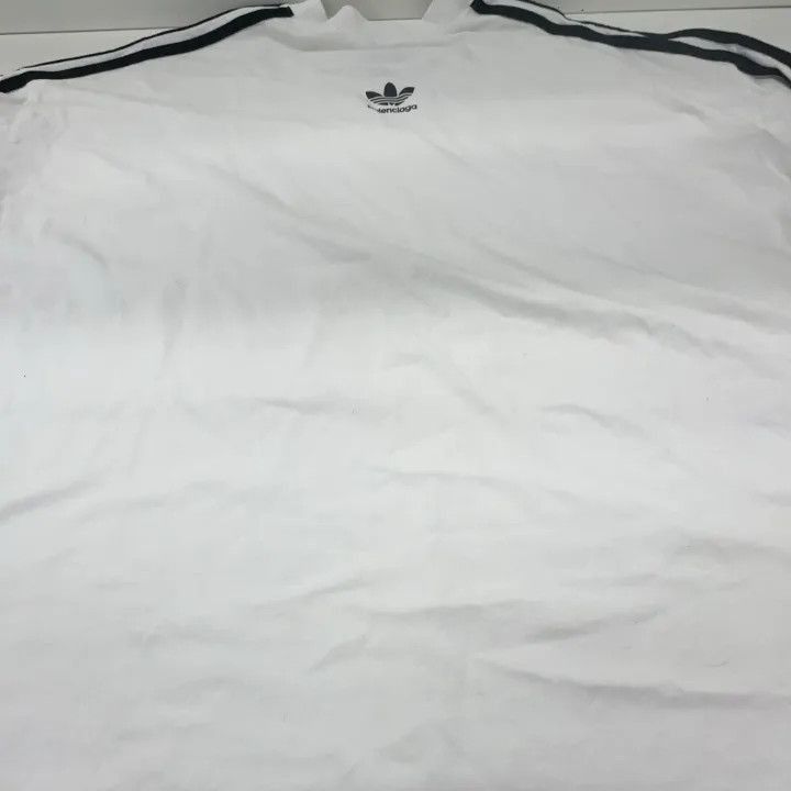 Balenciaga Balenciaga Balenciaga x Adidas Long Sleeve Relaxed TShirt Size US M / EU 48-50 / 2 - 7 Thumbnail