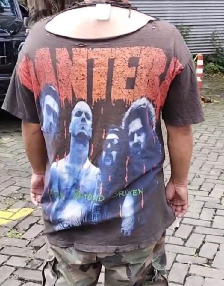Band Tees Vintage Pantera Very Worn Band T Shirt Size US XL / EU 56 / 4 - 20 Thumbnail