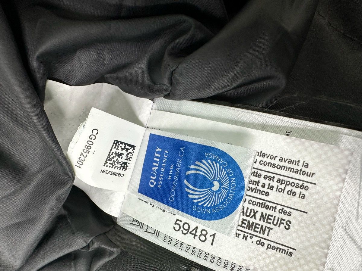 Other Canada Goose 2703M Goose down body-warmer vest, size XXL Size US XXL / EU 58 / 5 - 6 Thumbnail