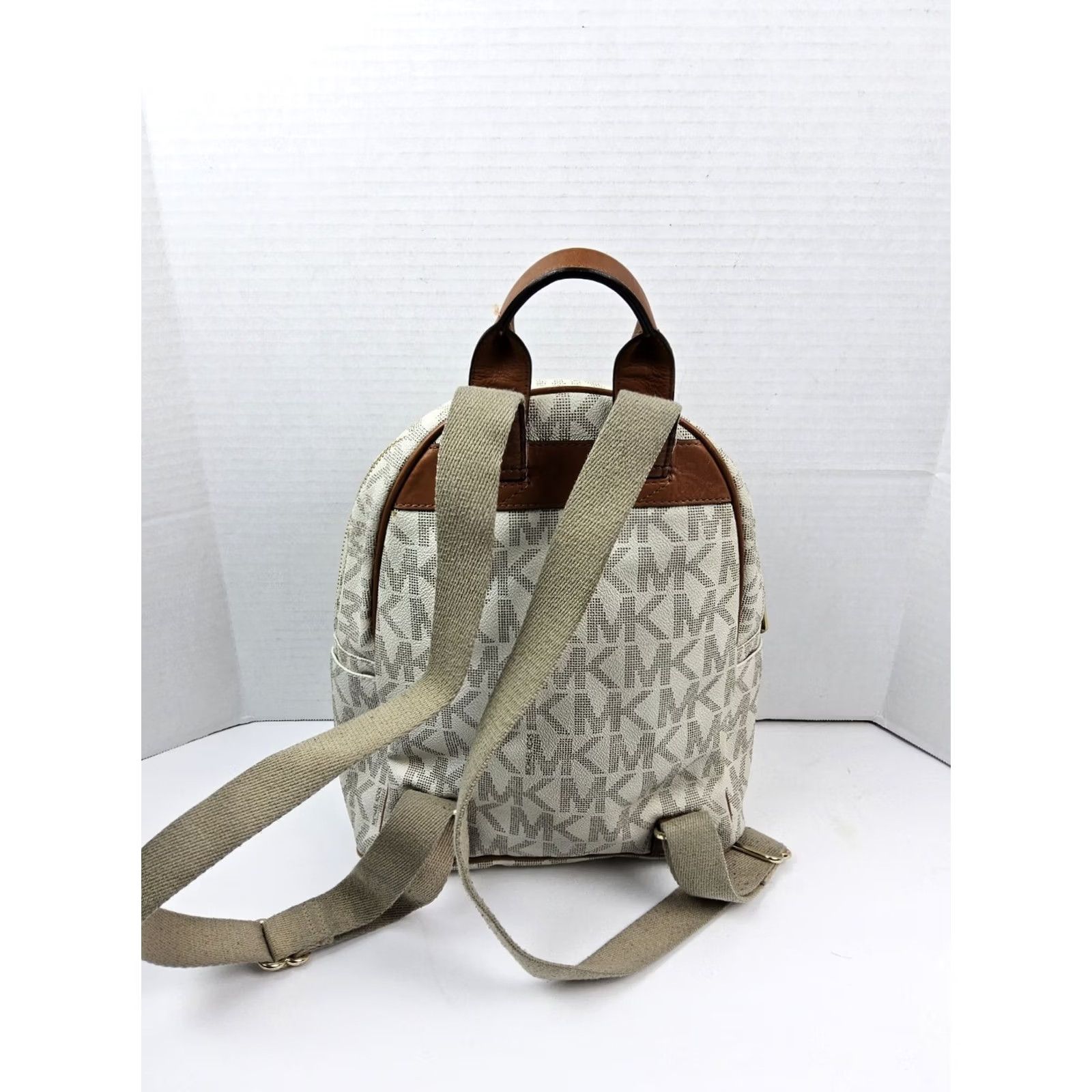 Michael Kors Michael Kors MK Studded Backpack Handbag Purse Women's Ivory PVC Exterior Studded Backpack Size ONE SIZE - 6 Thumbnail