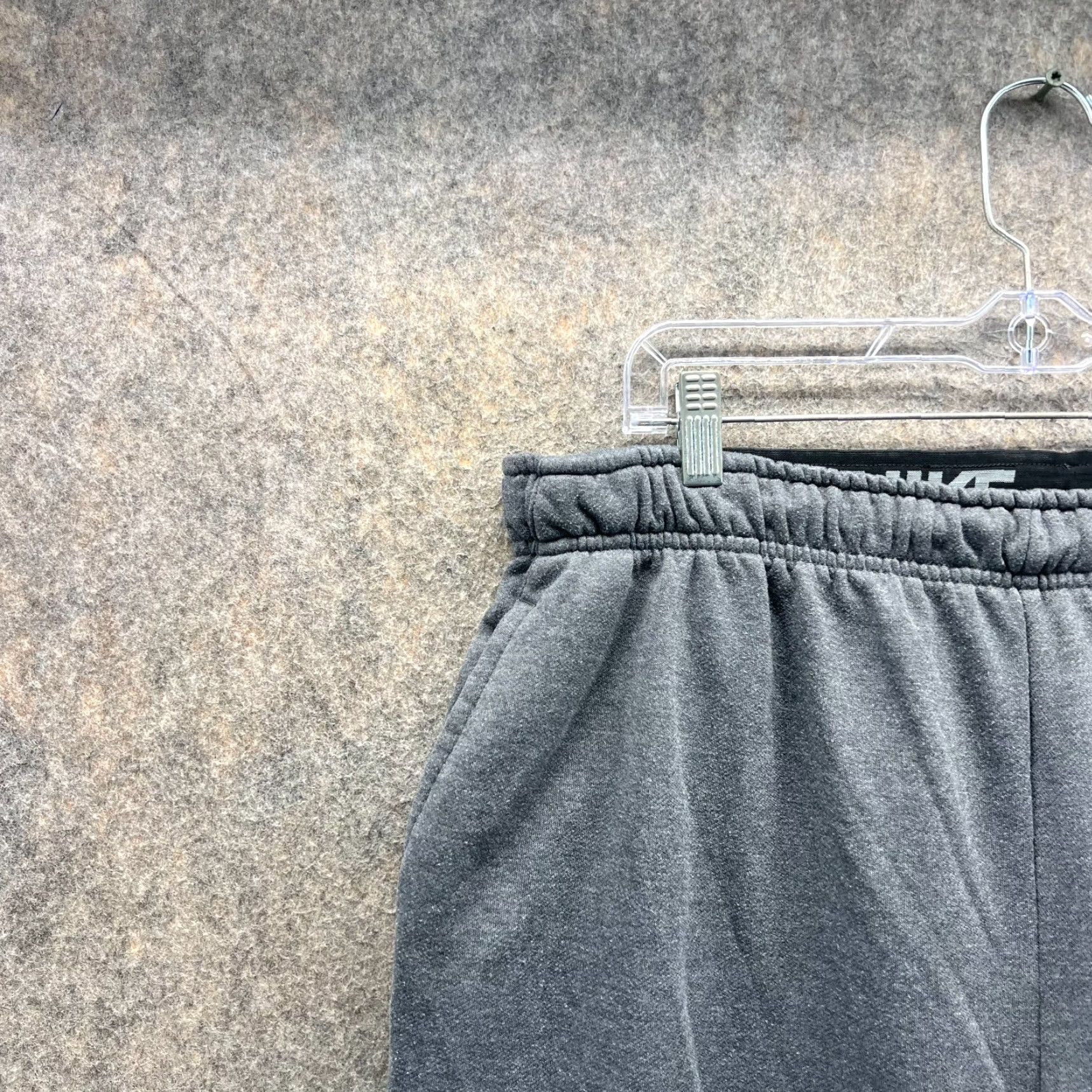 Nike VINTAGE Nike Sweatpants Men 2XL Gray Athletic Training Dri Fit Polyester Jogger Knit XXL Size US 39 - 6 Thumbnail