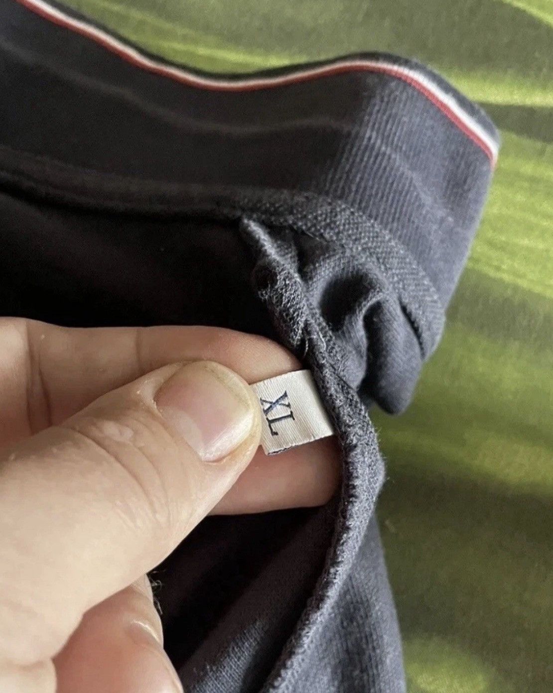 Moncler Moncler polo size M-L dark blu Size US L / EU 52-54 / 3 - 2 Thumbnail