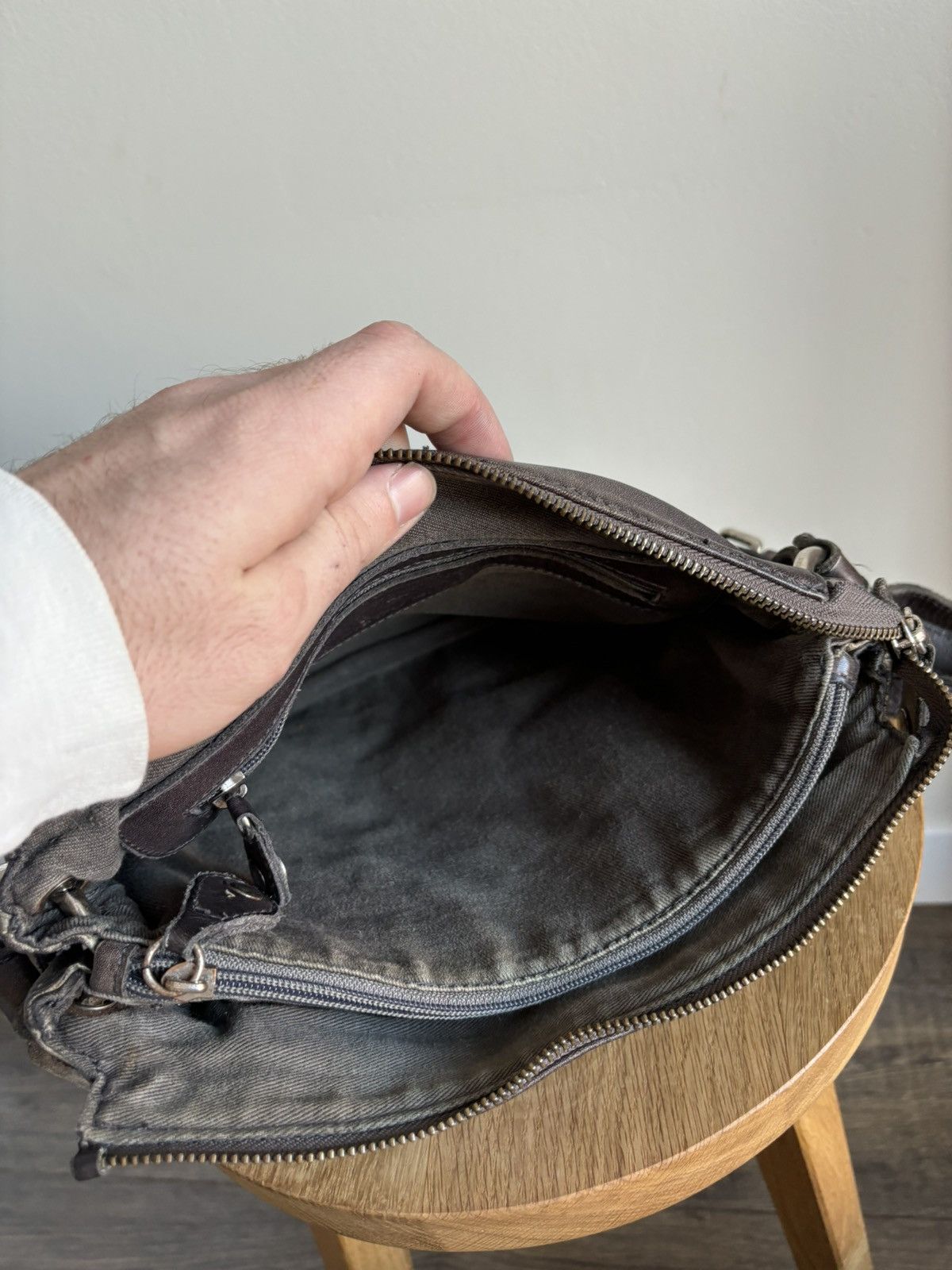 Vintage Vintage Mer Du Sud Leather Croosbody Bag Size ONE SIZE - 12 Thumbnail