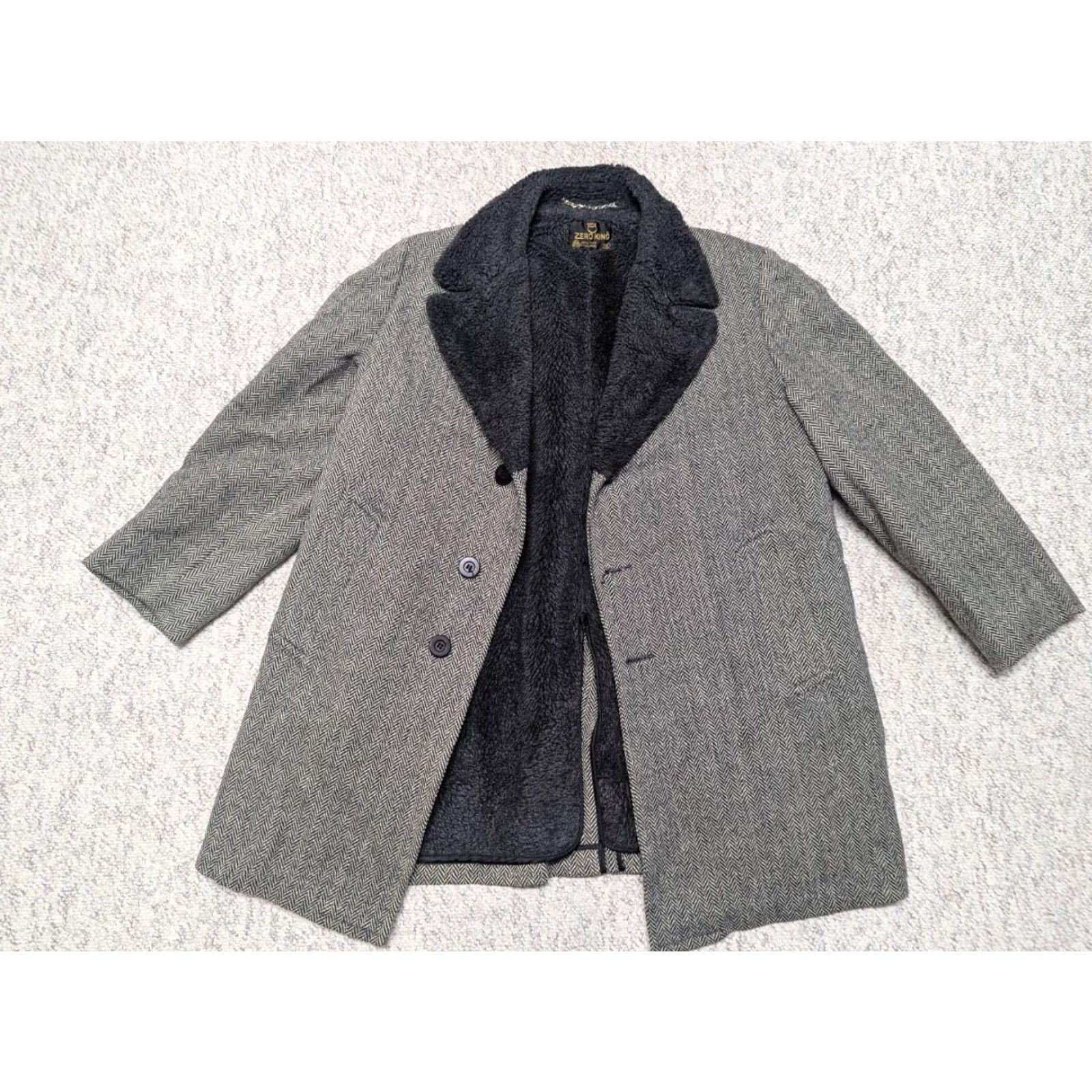 Vintage VINTAGE Zero King Overcoat Shirt Men L Gray Tweed Herringbone 42-44 36" 24.5" 19" Chest Measurements Winter Charcoal Decade 40s 50s Mens Size US L / EU 52-54 / 3 - 3 Thumbnail