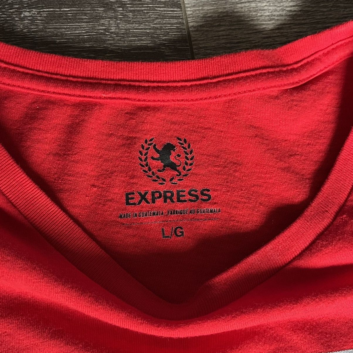 Vintage Vintage 2000s Express Girl Graphic Tee Shirt Fakemink Style Size US L / EU 52-54 / 3 - 5 Thumbnail