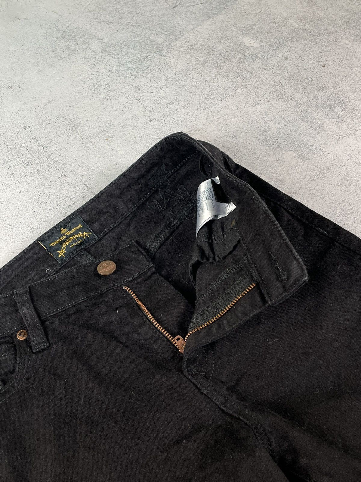 Vivienne Westwood Vivienne Westwood Skinny War Peace Orb Embossed Pocket Jeans Size 25" / US 0 / IT 36 - 9 Thumbnail