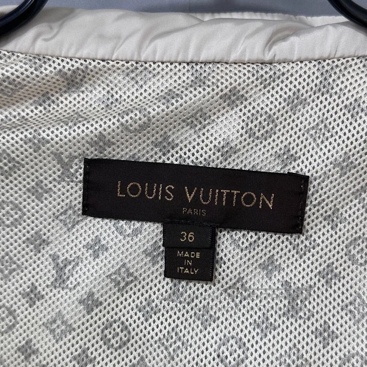 Louis Vuitton Louis Vuitton Hooded Coat. Size XS / US 0-2 / IT 36-38 - 6 Thumbnail