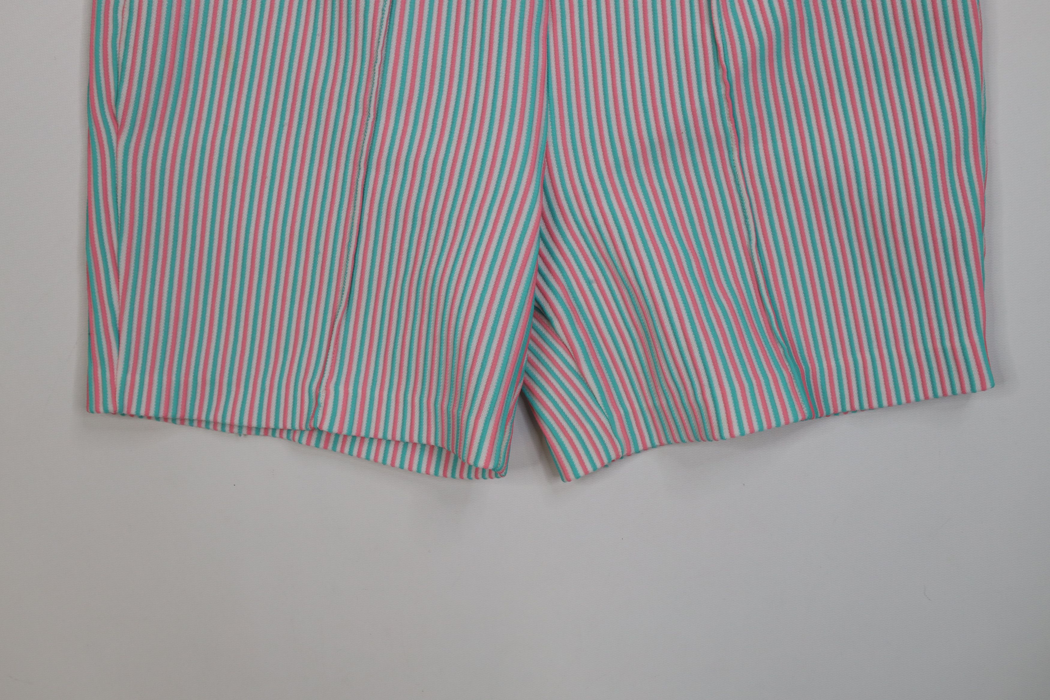 Vintage Vintage 50s Streetwear Knit Above Knee Beach Shorts USA Size 28" / US 6 / IT 42 - 4 Thumbnail