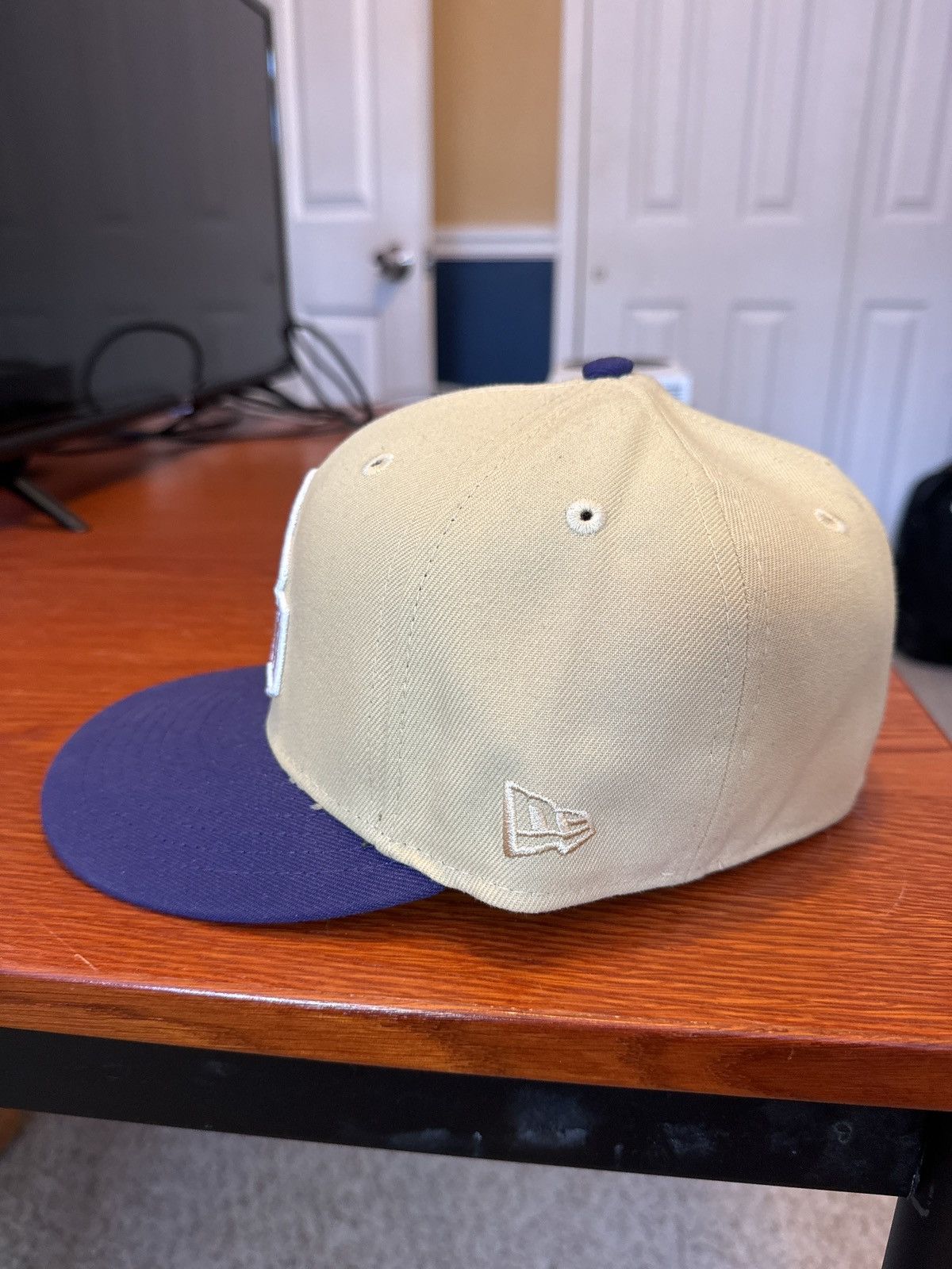 New Era Angels “40th Anniversary Patch” Fitted 7 1/4 Size 32 - 3 Thumbnail