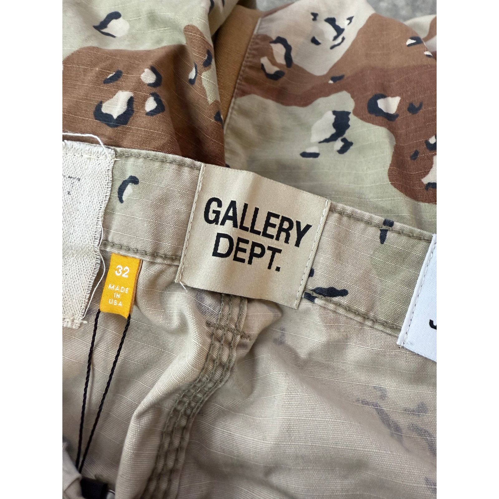 Gallery Dept. Gallery Dept Dessert Camo Flared Jeans Size US 32 / EU 48 - 2 Thumbnail