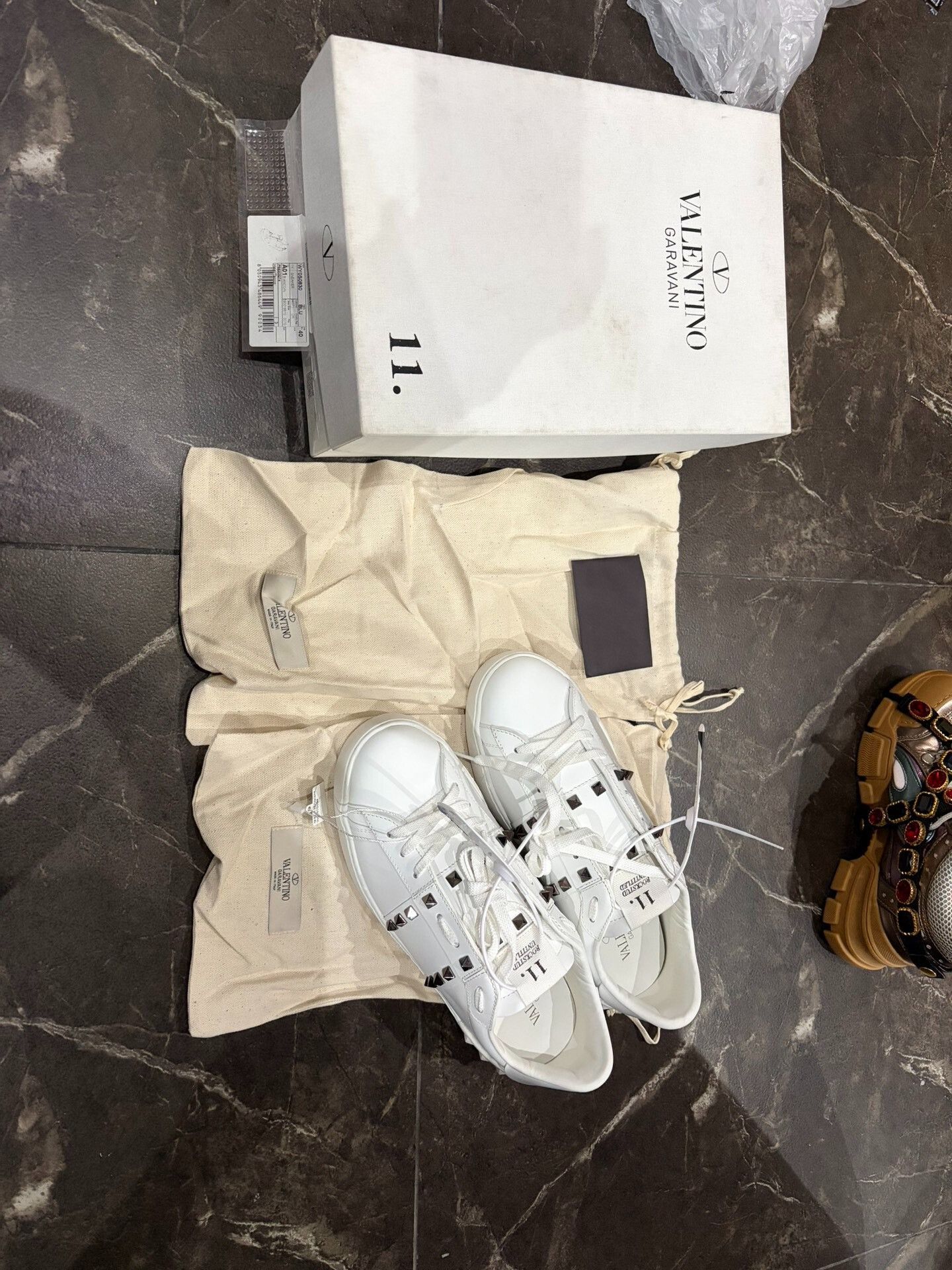 Valentino Valentino Rockstud Garavani Men's Flat Sneakers Size US 7 / EU 40 - 1 Thumbnail