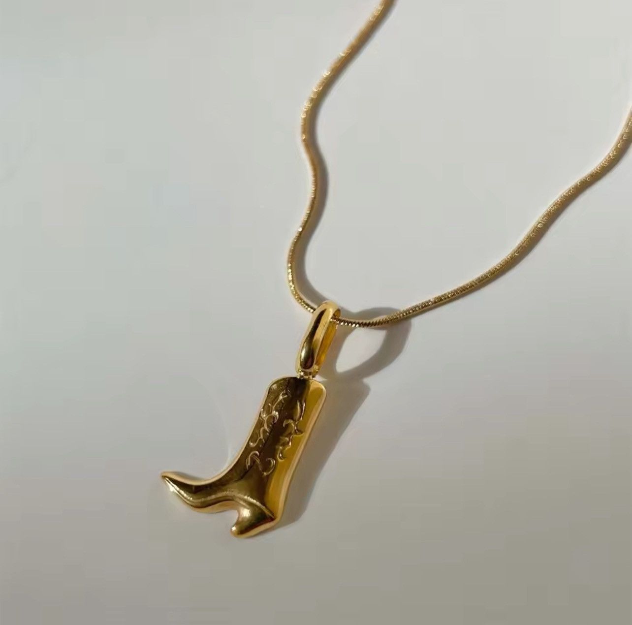 Jewelry Denim Boots Pendants Necklaces in Gold, Men's