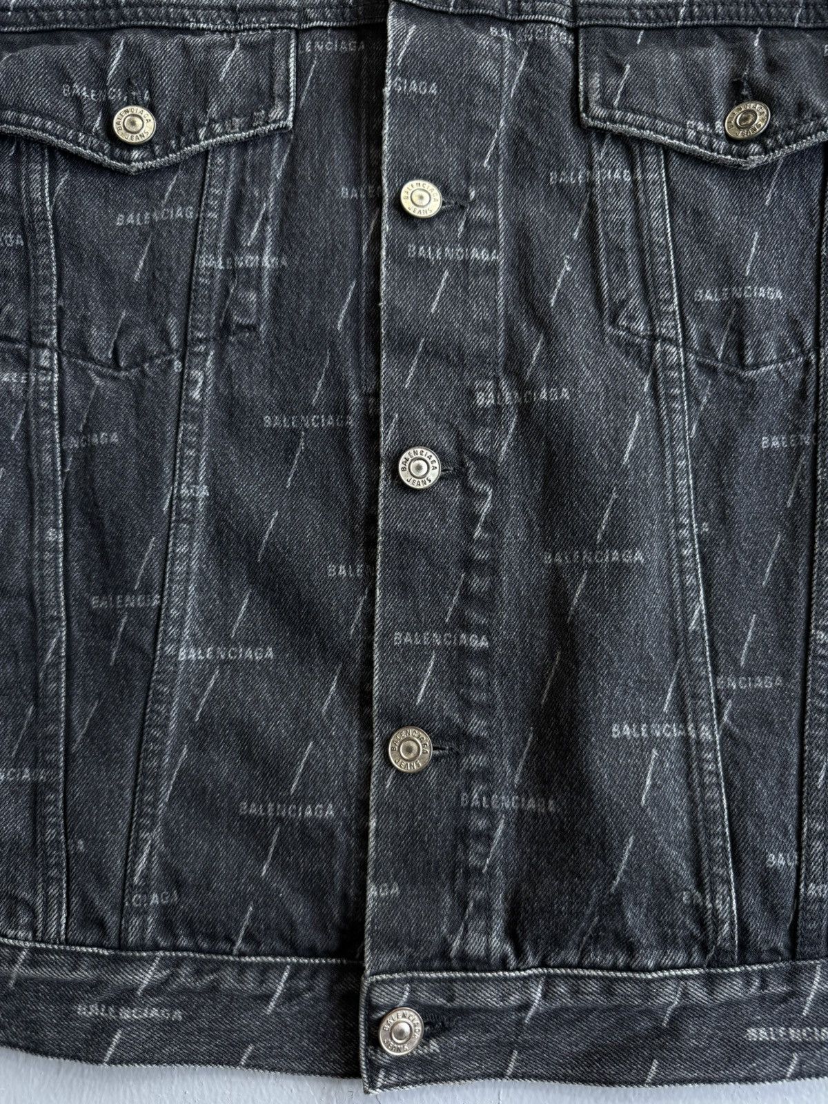 Balenciaga Balenciaga - All Over Print Denim Jacket Size US S / EU 44-46 / 1 - 5 Thumbnail