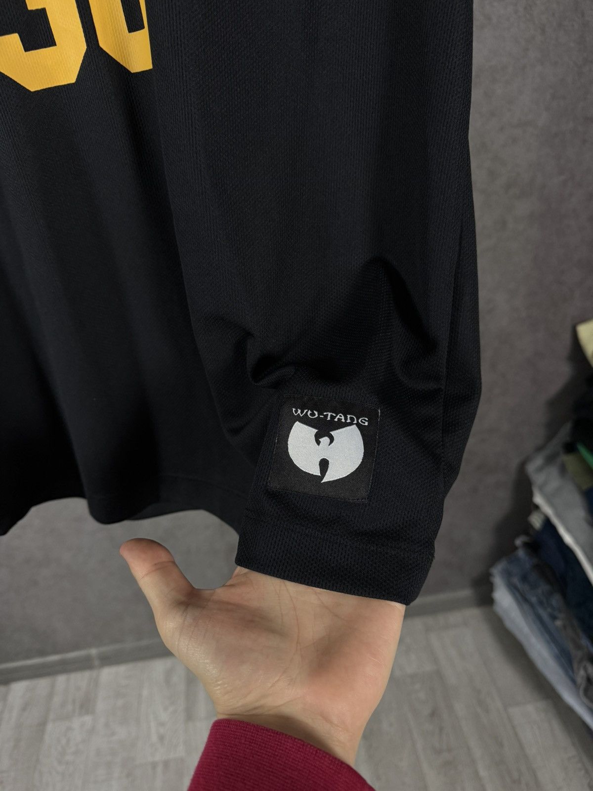 Wu-Tang Clan Wu Tang Clan rap band overprinted tee Size US S / EU 44-46 / 1 - 4 Thumbnail