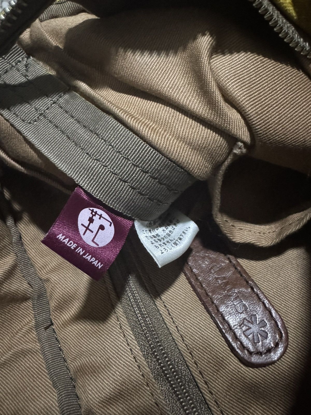 Canvas × Japanese Brand × Snow Peak OG Snow Peak Everyday Hard Cancas + Leather Sling Bag Size ONE SIZE - 7 Thumbnail