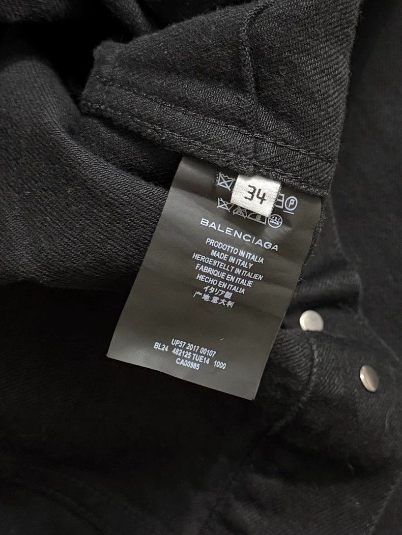 Balenciaga Balenciaga size 34 Distressed black water-washed denim jac Size S / US 4 / IT 40 - 5 Thumbnail
