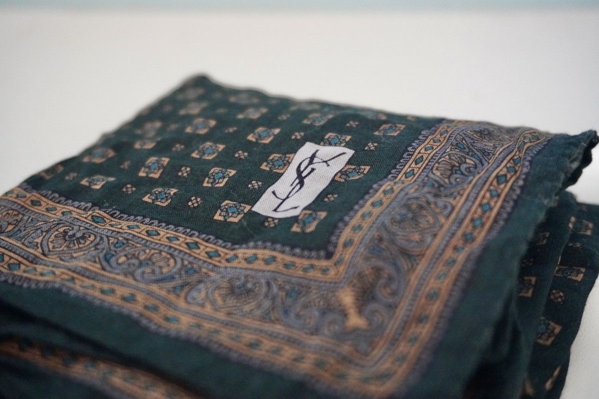 Yves Saint Laurent Vintage YSL handkerchief very good condition Size ONE SIZE - 1 Thumbnail