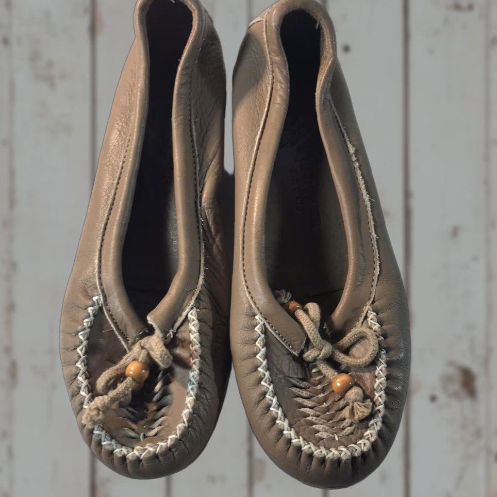 Cherokee Cherokee Brown Leather Moccasin Wedge Slip On Womens Size 7.5 USA Size US 8 / IT 38 - 1 Thumbnail