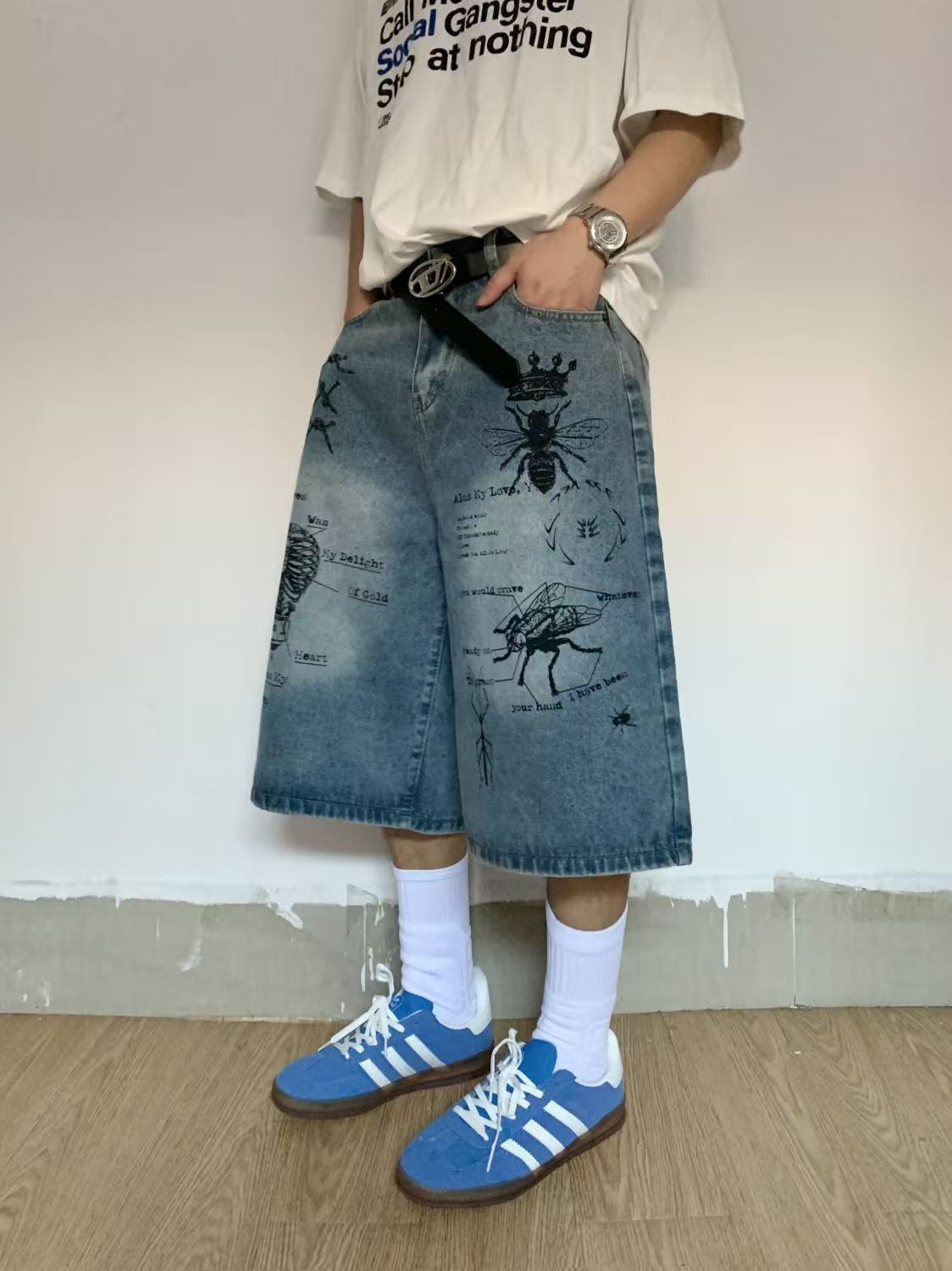 Vintage Blue Washed Vintage Insect-Print Denim Shorts Size US 32 / EU 48 - 3 Thumbnail