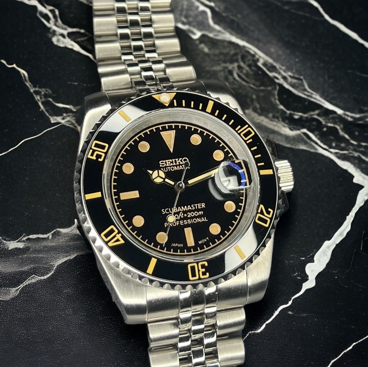 Japanese Brand Seiko Mod Submariner Black Beige Jubilee Steel Watch NH35 Size ONE SIZE - 2 Thumbnail