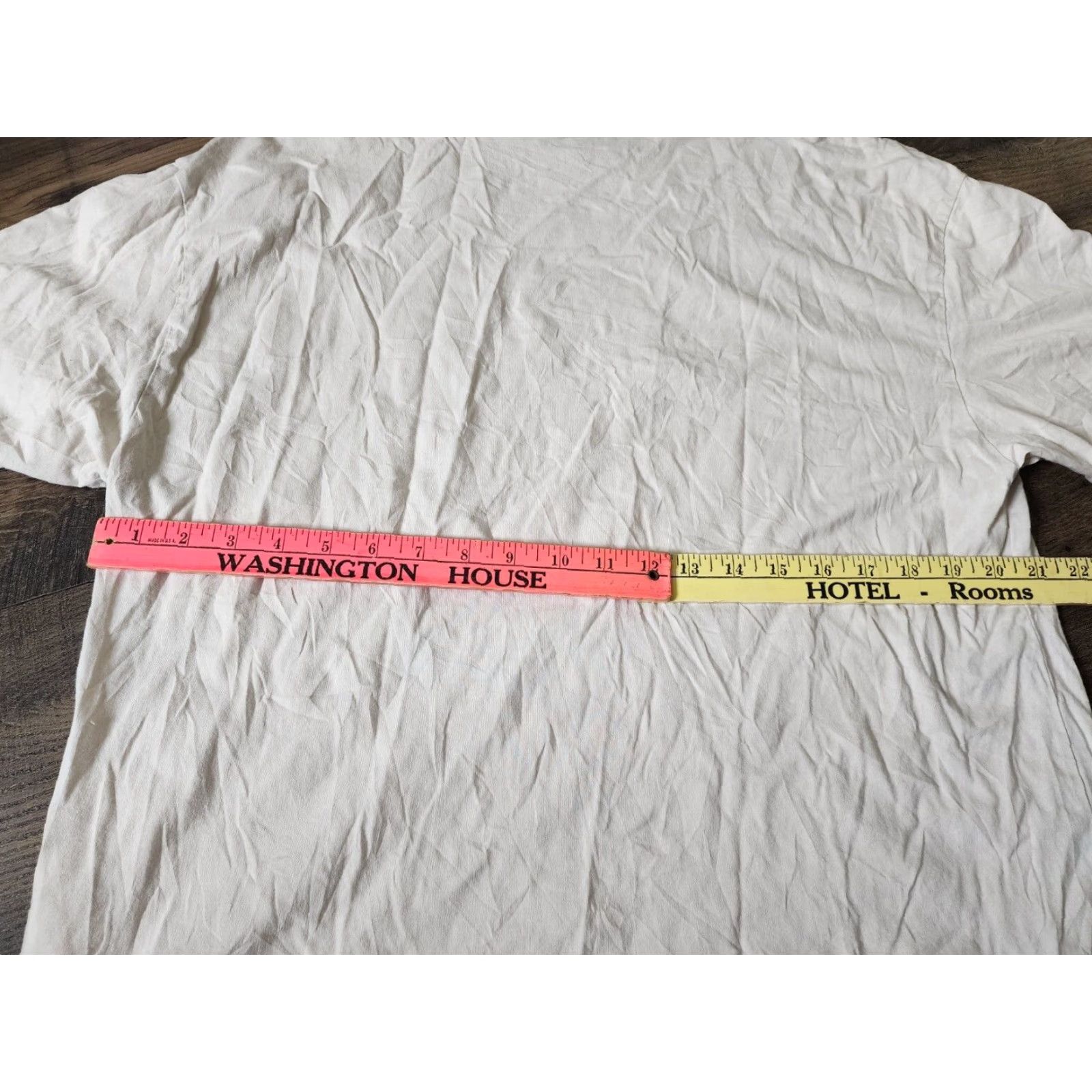 H&M Nirvana Smiley Face Rainbow Graphic T Shirt H&M Mens Medium Beige Cotton Size US M / EU 48-50 / 2 - 3 Thumbnail